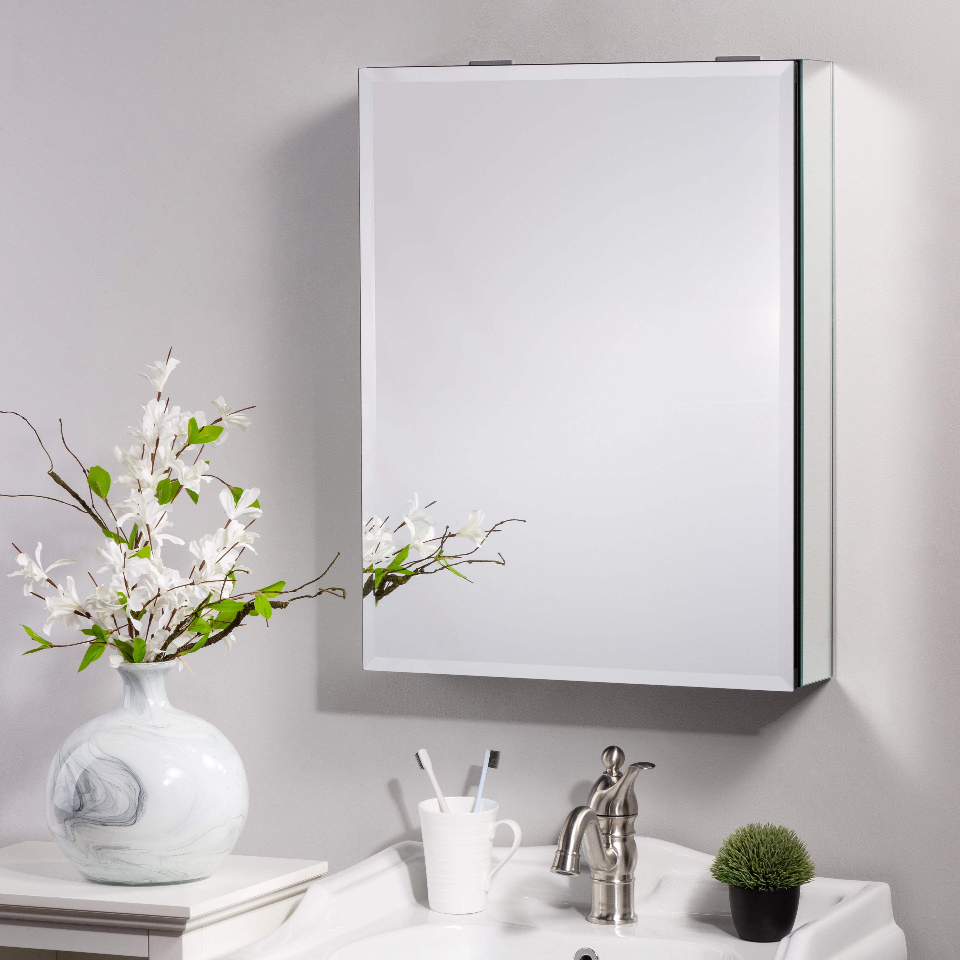 2026Rectangular Aluminum Recessed Mount/Surface Mount Medicine Cabinet with Mirror and Adjustable shelves