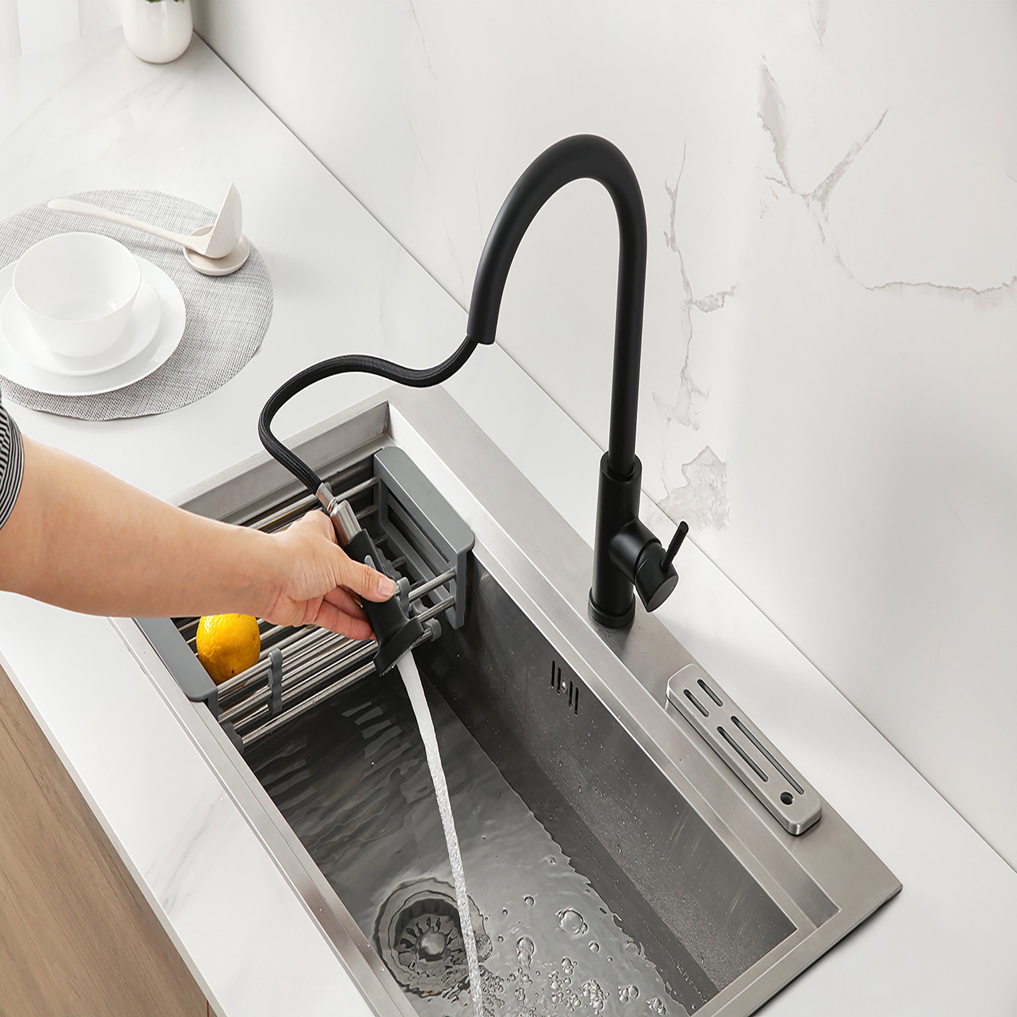 Single Handle Deck Mounted High Arc Pull Out Stainless Steel Kitchen Faucet