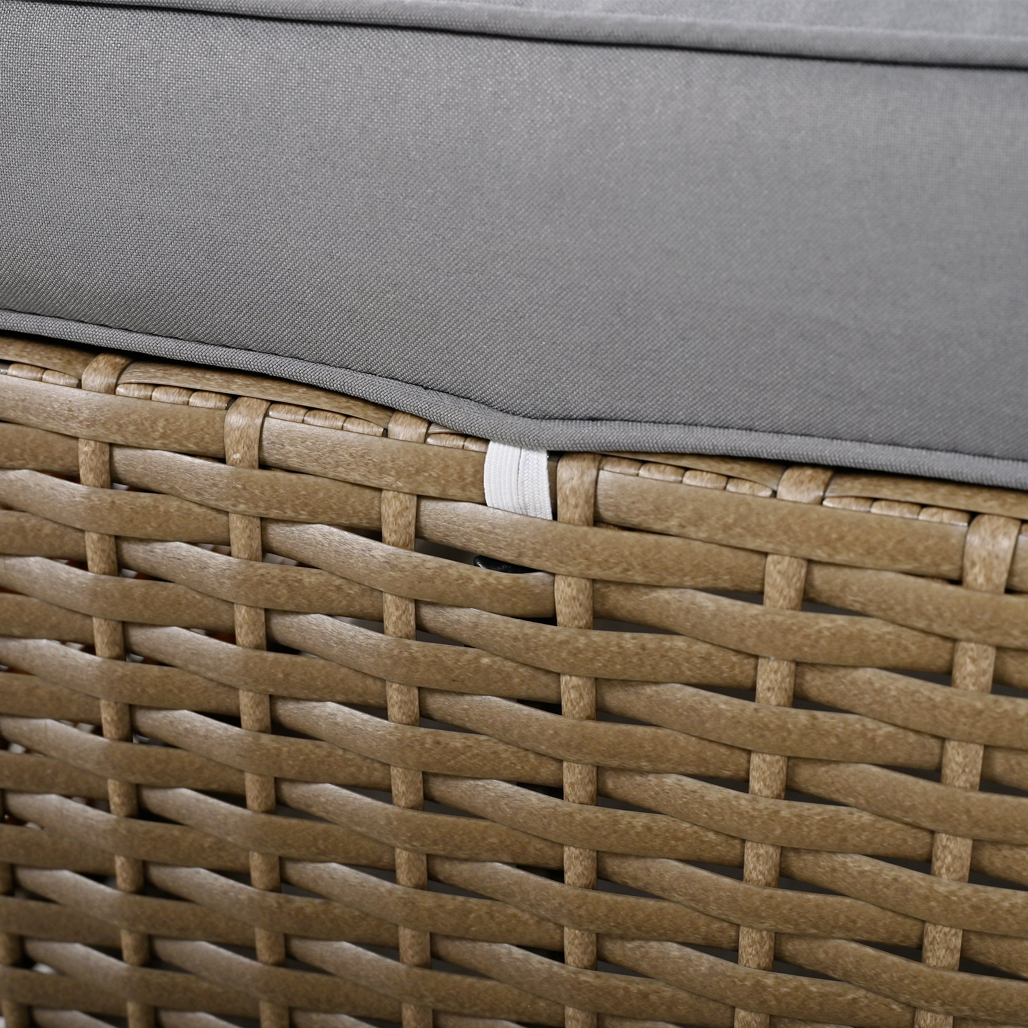 5-Piece Brown Wicker Outdoor Curved Day Bed with Beige Thick Cushions BOUSPS39-GR