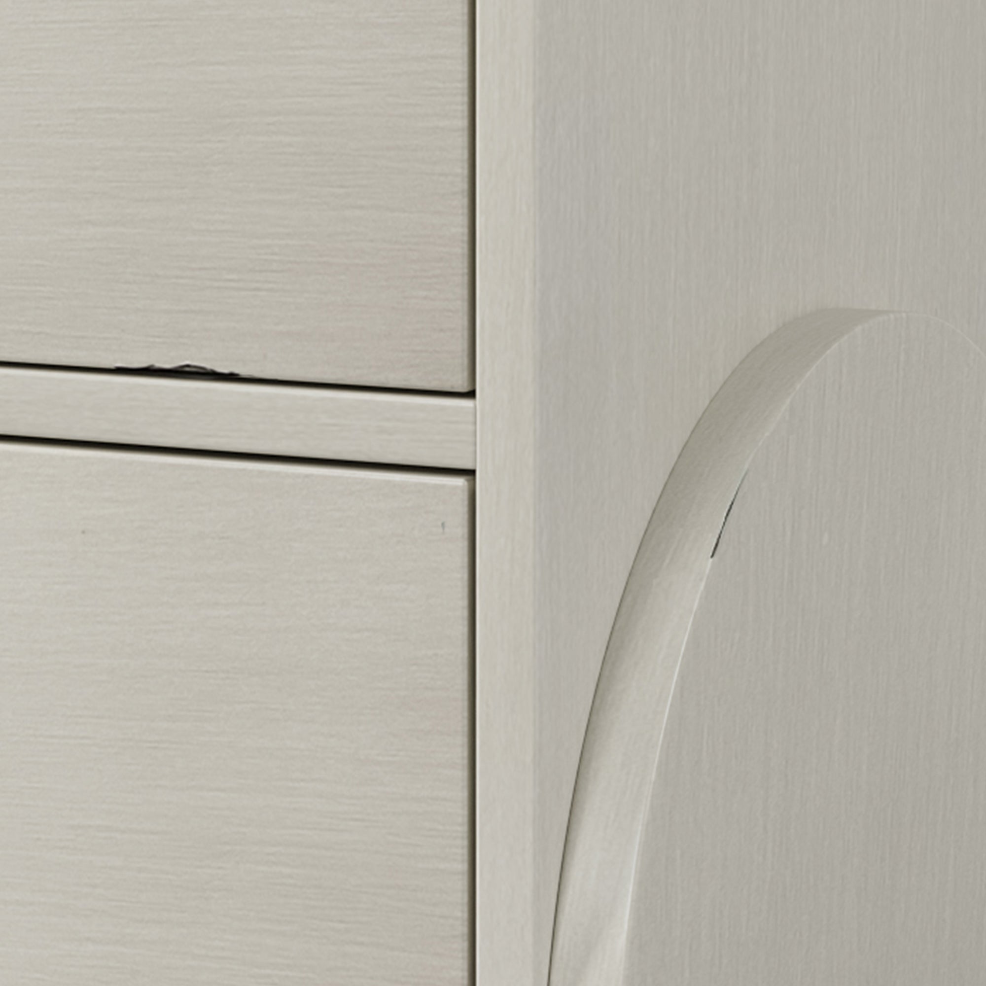2-Drawer Rubber Wood Nightstand in Antique White