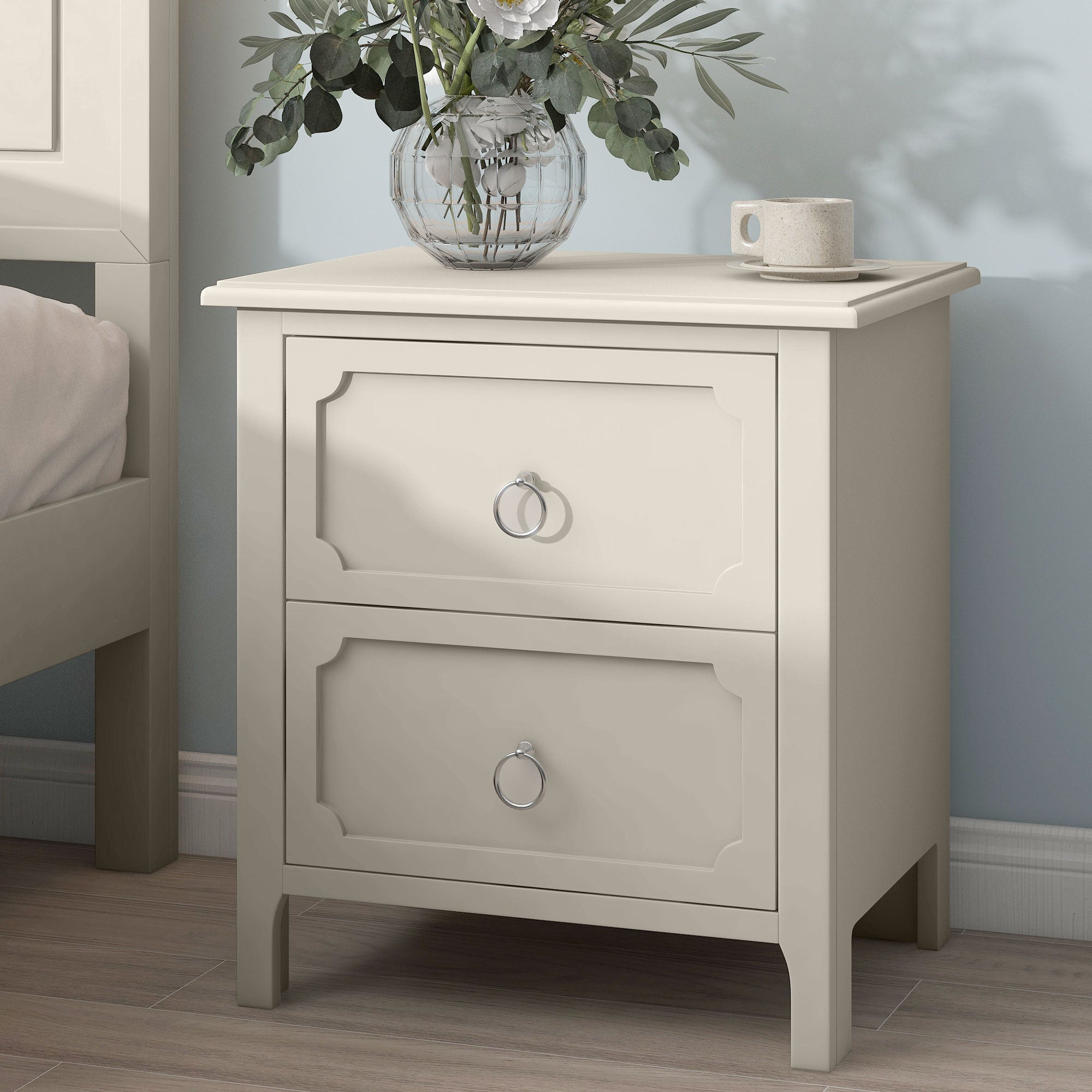 3-Drawer Solid Wood Nightstand in Natural/ Coffee