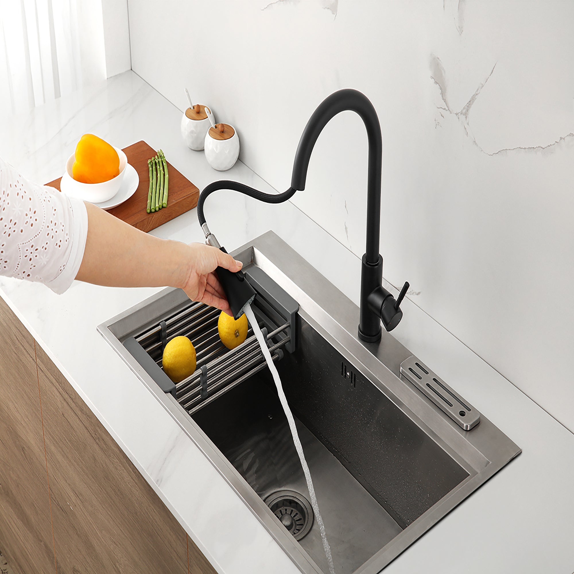 Single Handle Deck Mounted High Arc Pull Out Stainless Steel Kitchen Faucet
