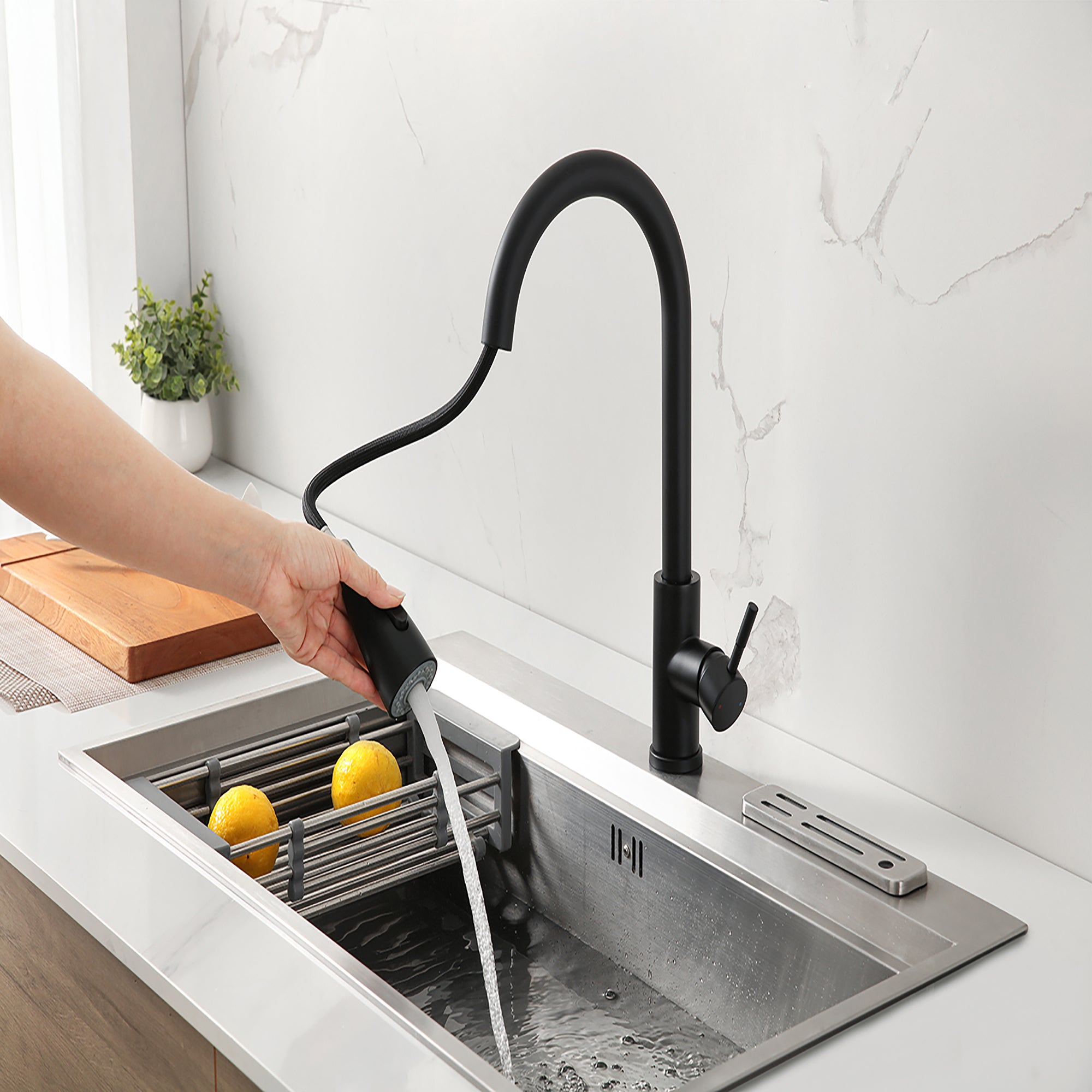 Single Handle Deck Mounted High Arc Pull Out Stainless Steel Kitchen Faucet