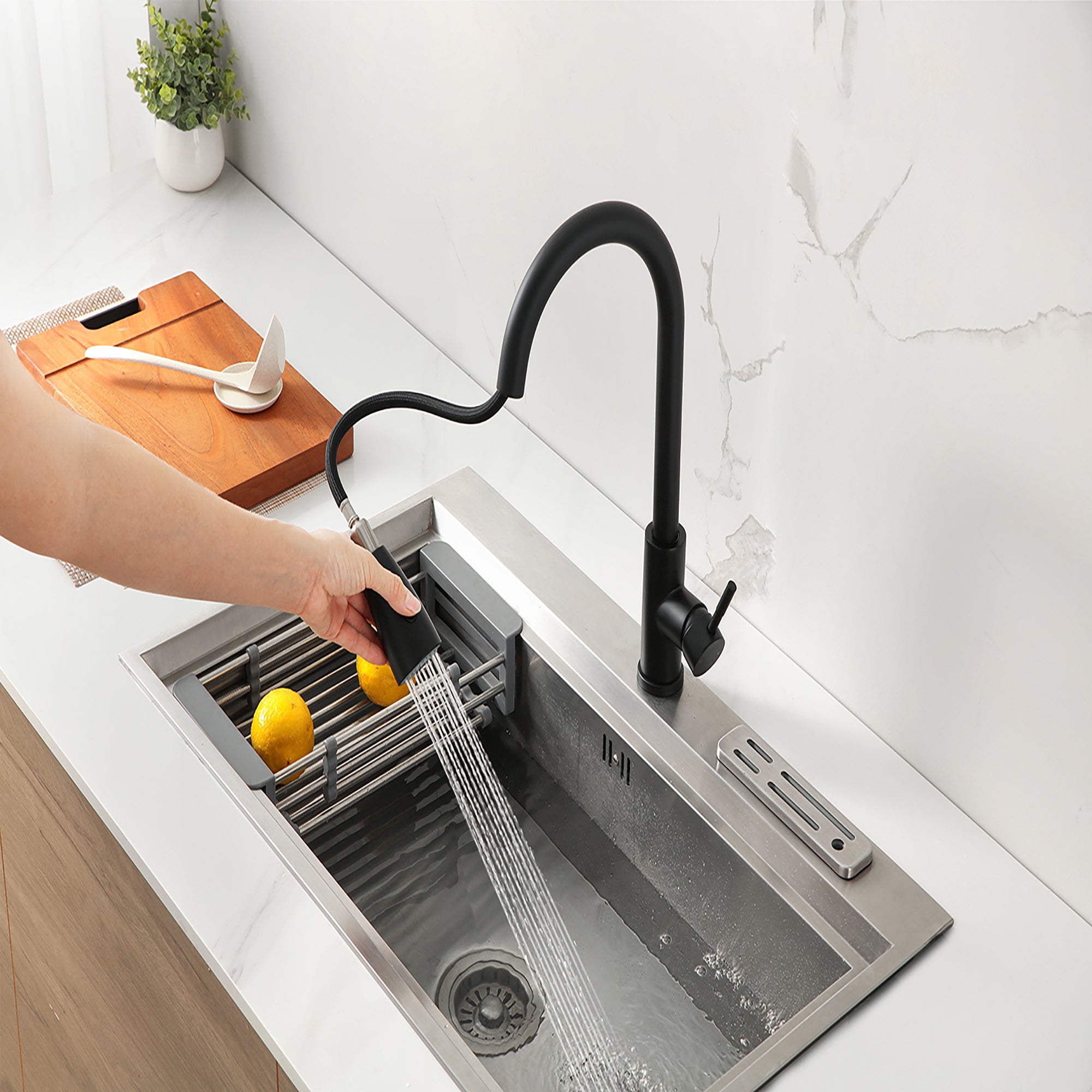 Single Handle Deck Mounted High Arc Pull Out Stainless Steel Kitchen Faucet