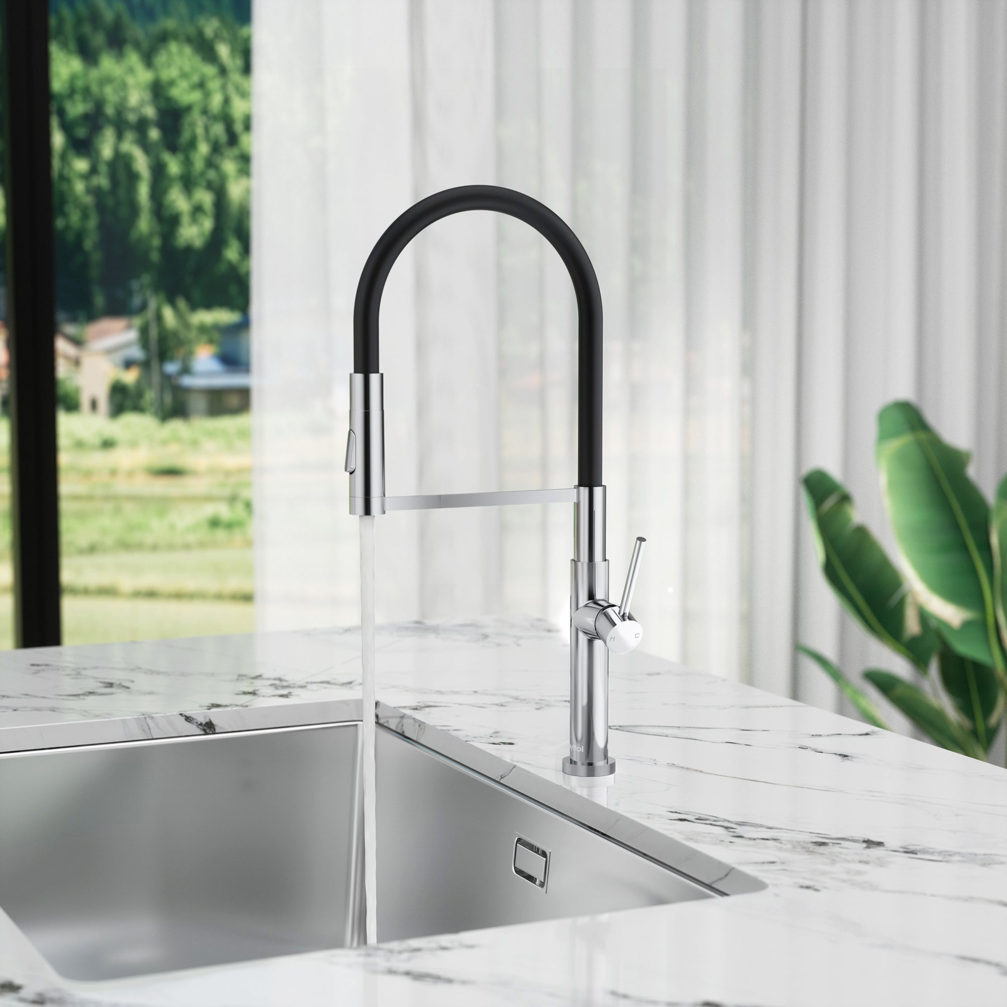 Single Handle Deck Mounted High Arc Pull Down Brass Kitchen Faucet