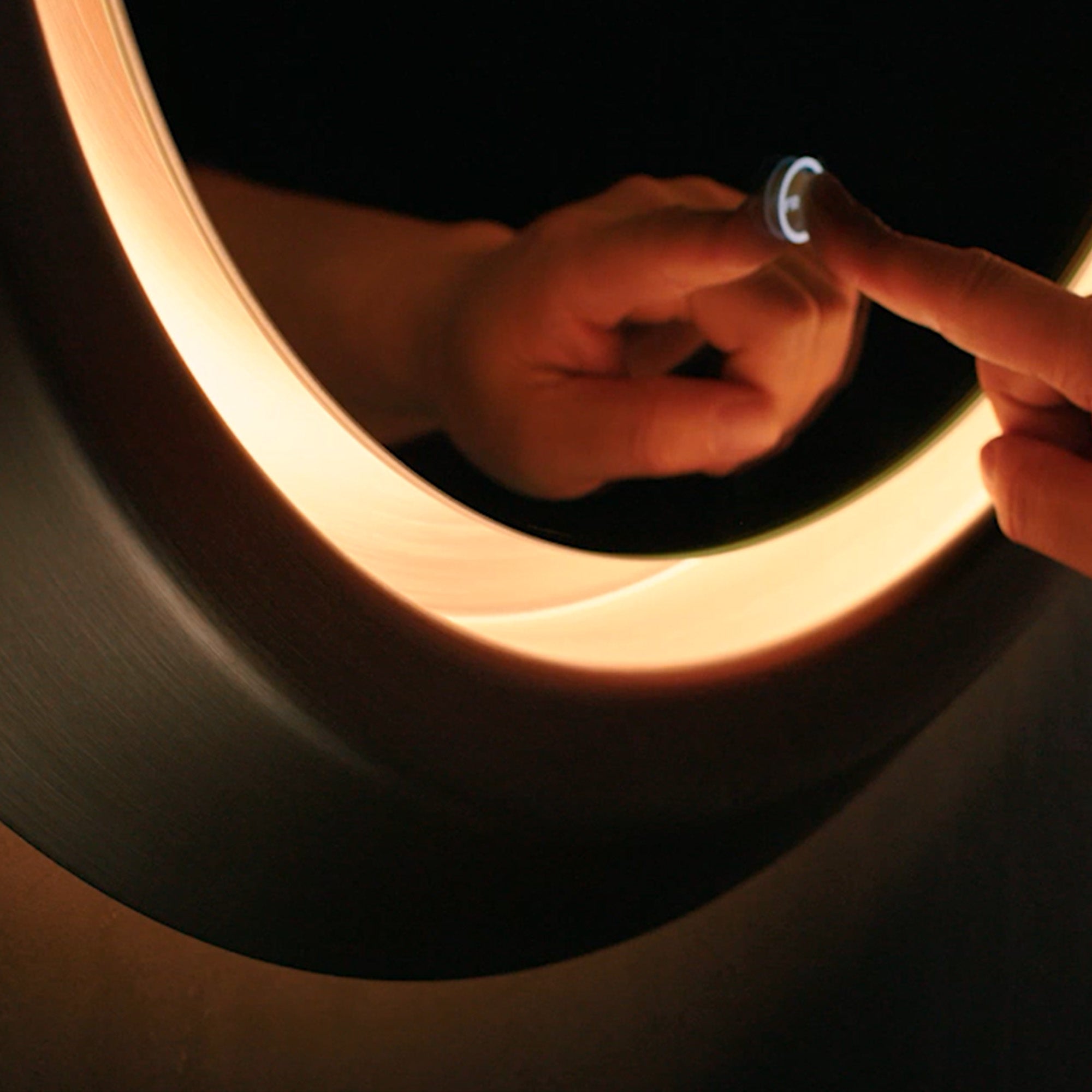 28 inch Round Wall Mounted LED Bathroom Vanity Mirror