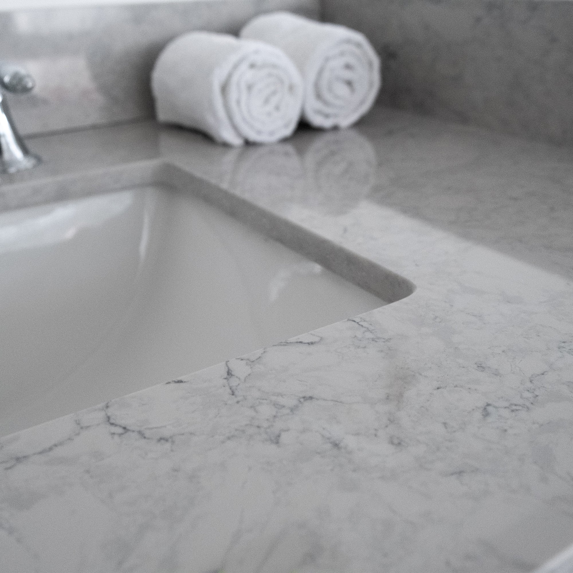 31 in./ 37 in./ 43 in. Calacatta Gray Engineered Stone Bathroom Vanity Top with Ceramic Sink