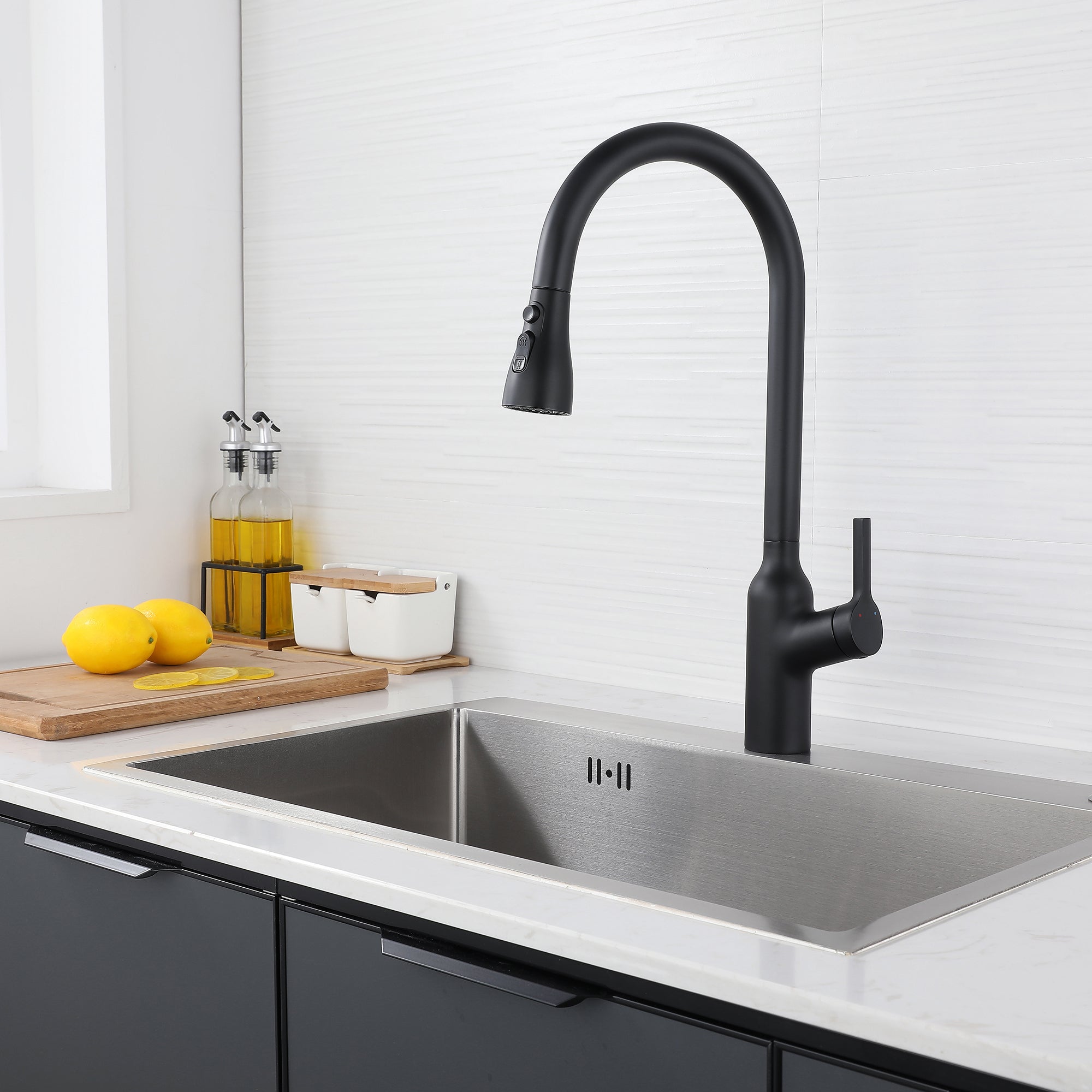 Single Handle Deck Mounted High Arc Pull Down Brass Kitchen Faucet(606)
