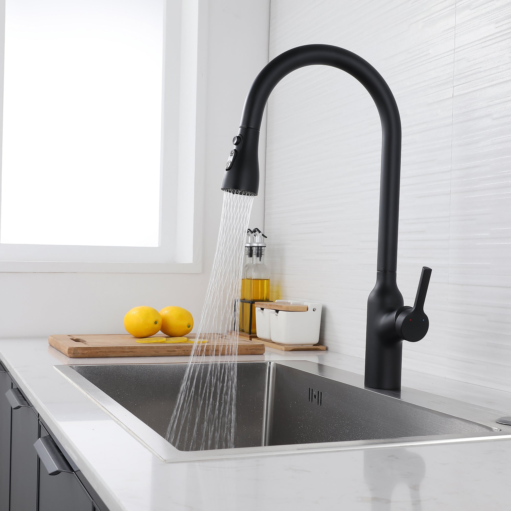 Single Handle Deck Mounted High Arc Pull Down Brass Kitchen Faucet(606)