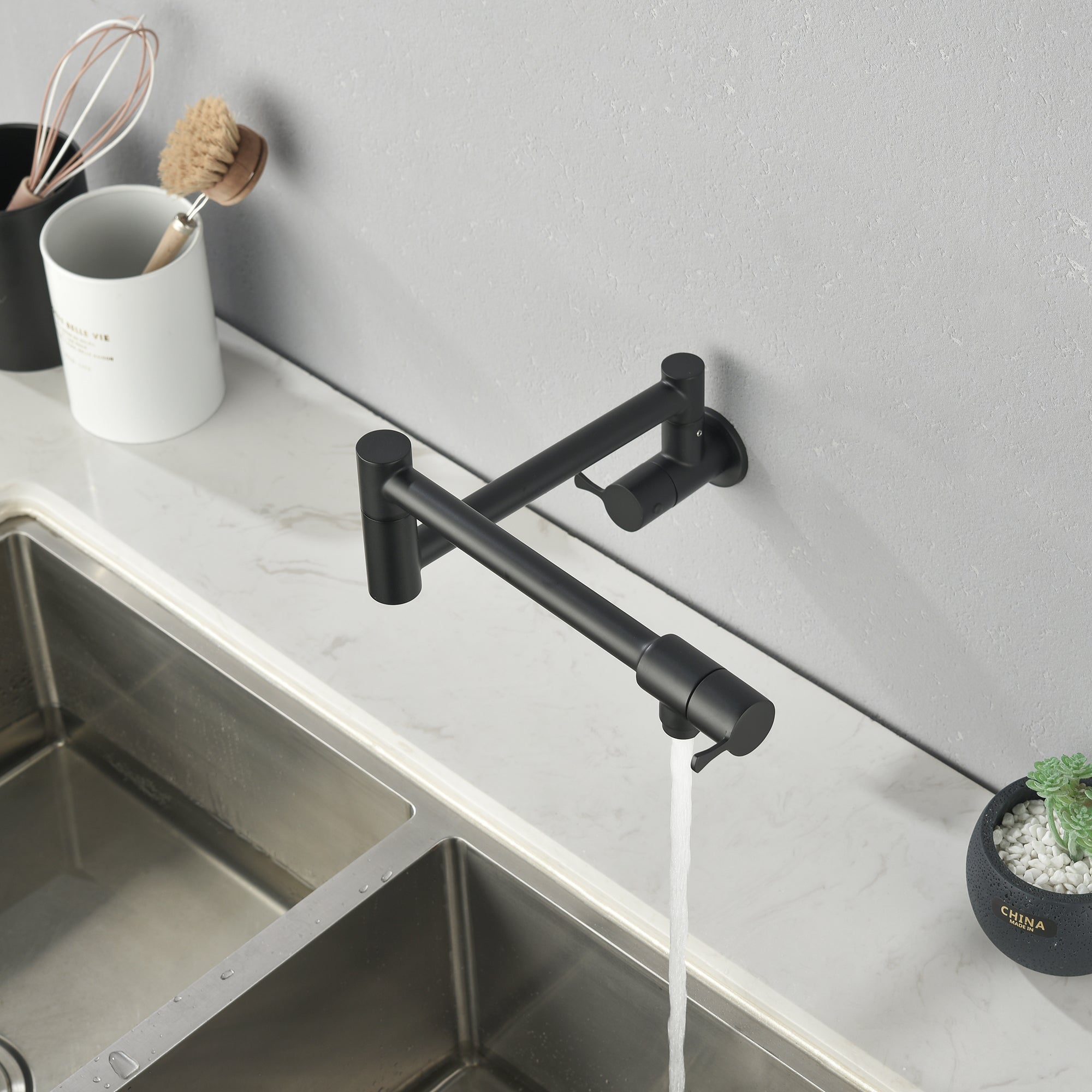 Single Handle Wall Mounted Pull Out Stainless Steel Kitchen Faucet