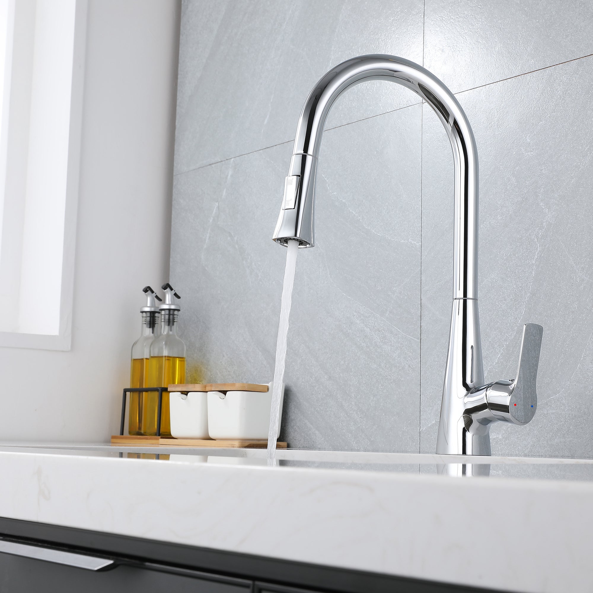 Single Handle Deck Mounted High Arc Pull Down Brass Kitchen Faucet(610)