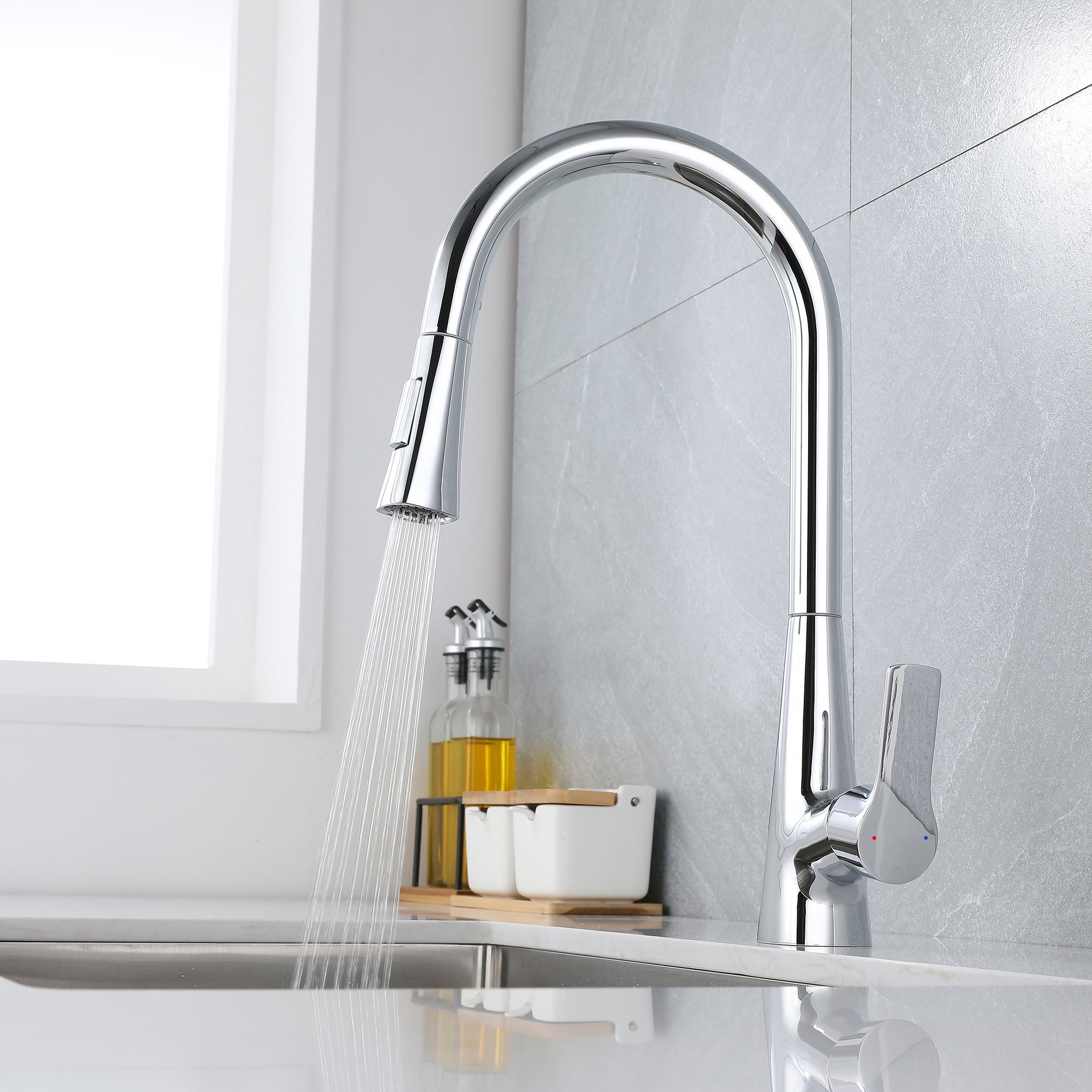Single Handle Deck Mounted High Arc Pull Down Brass Kitchen Faucet(610)