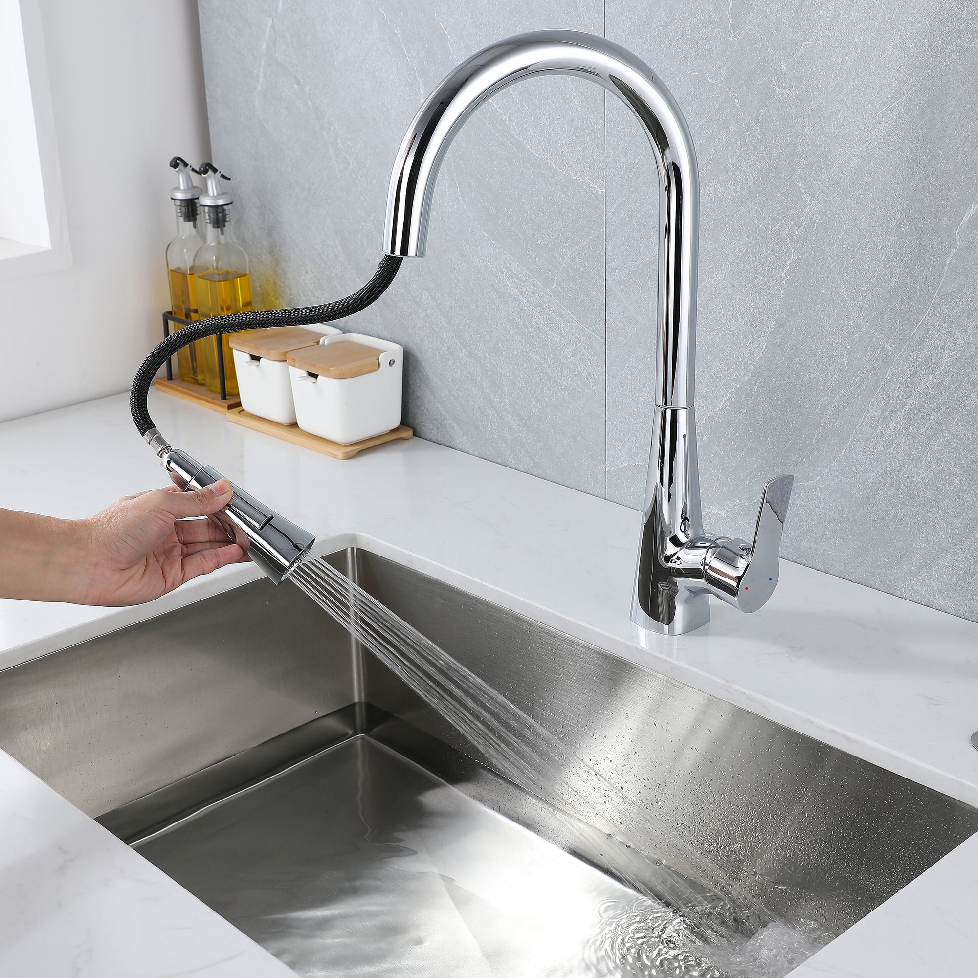 Single Handle Deck Mounted High Arc Pull Down Brass Kitchen Faucet(610)