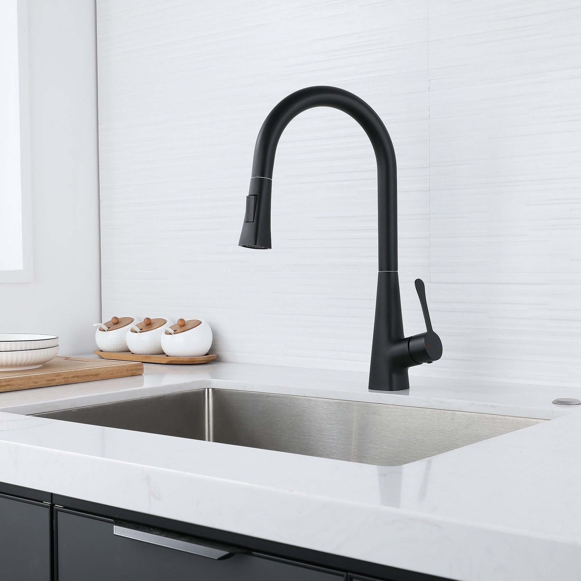 Single Handle Deck Mounted High Arc Pull Down Brass Kitchen Faucet(610)