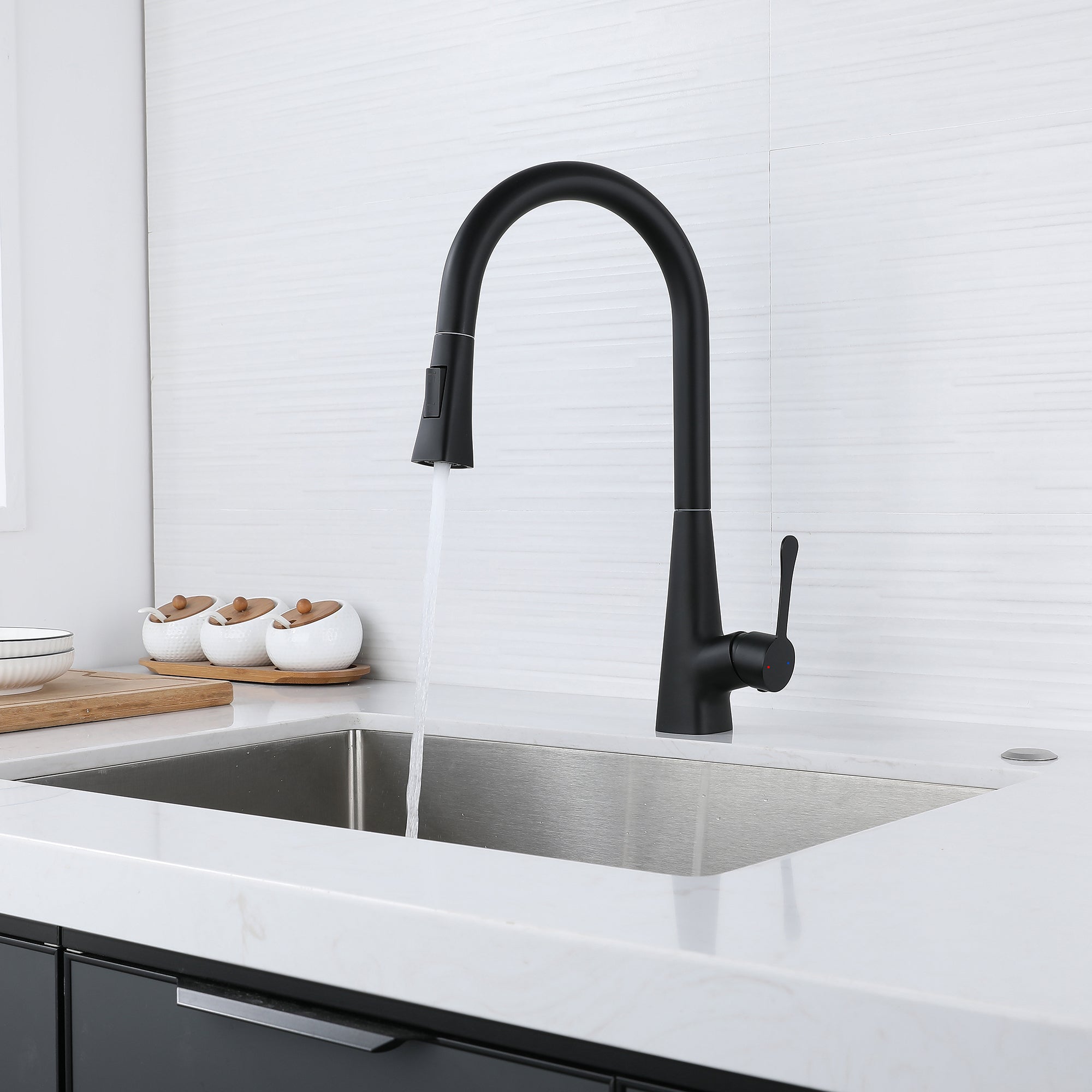 Single Handle Deck Mounted High Arc Pull Down Brass Kitchen Faucet(610)