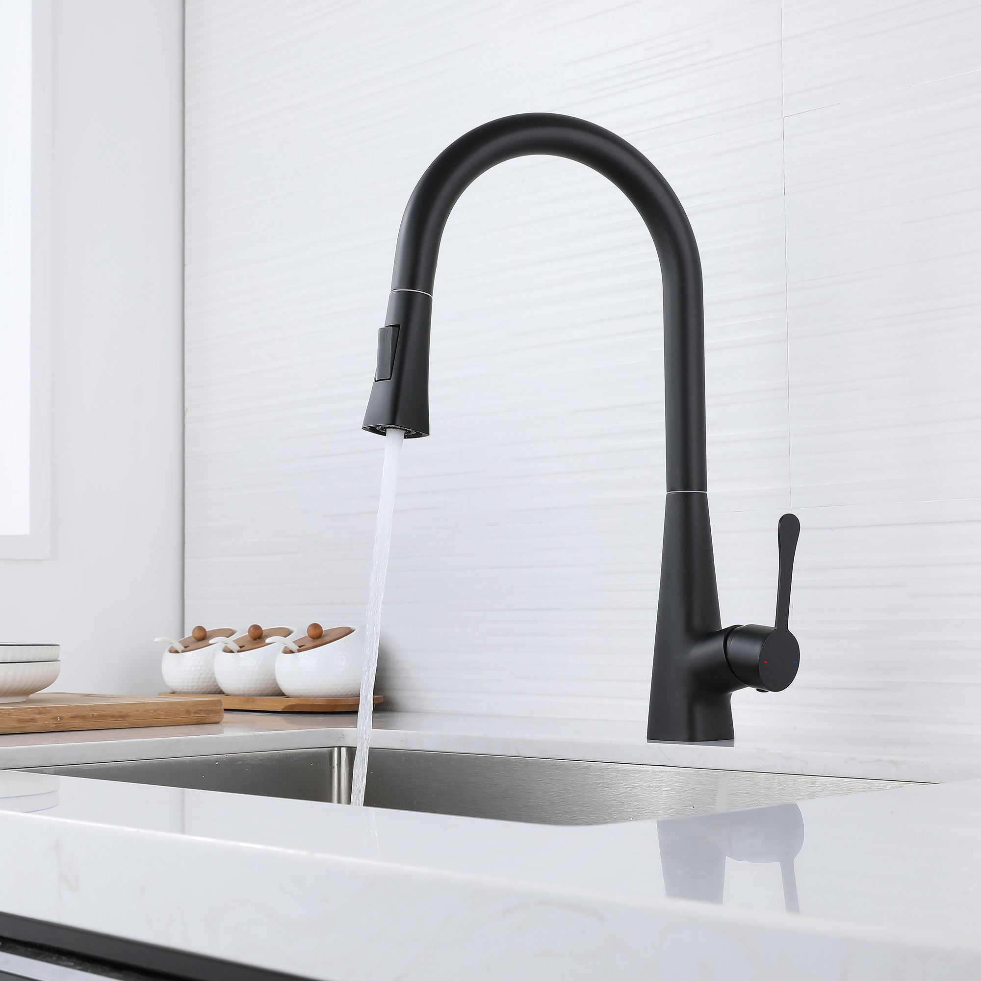 Single Handle Deck Mounted High Arc Pull Down Brass Kitchen Faucet(610)