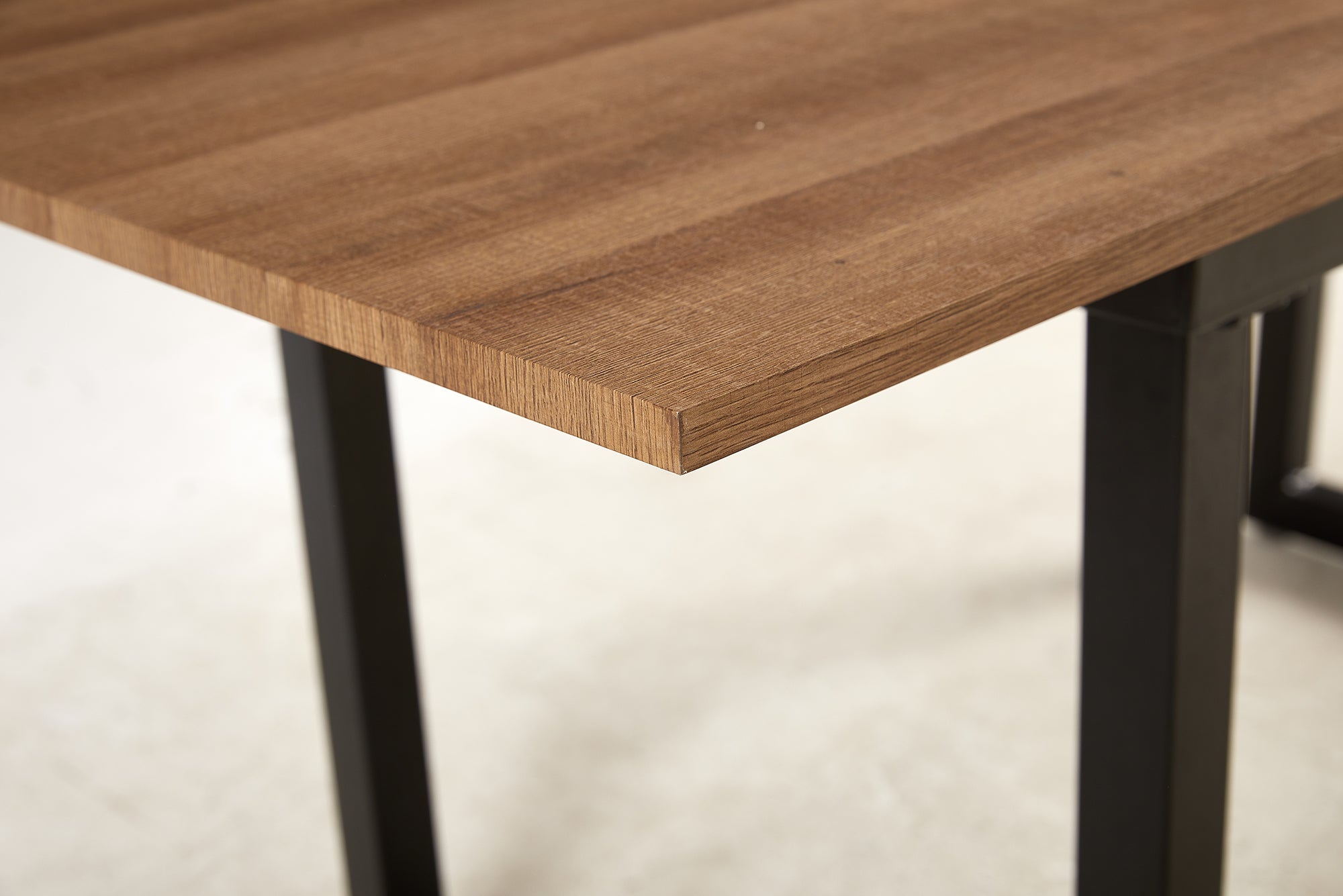 Rectangular Extendable Wood Grain Dining Table with Metal Leg