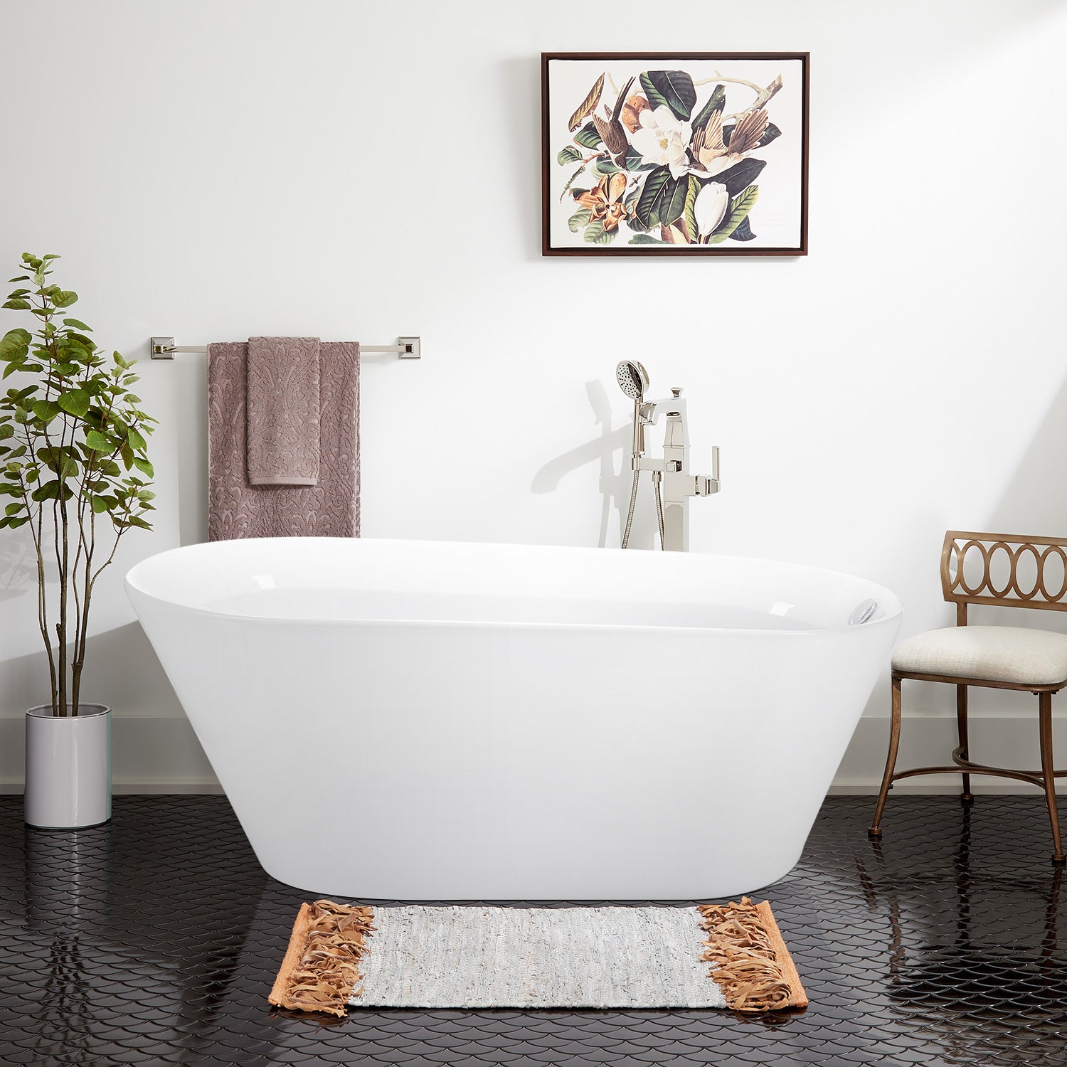 Soaking Bathtub with Reversible Drain in Glossy White
