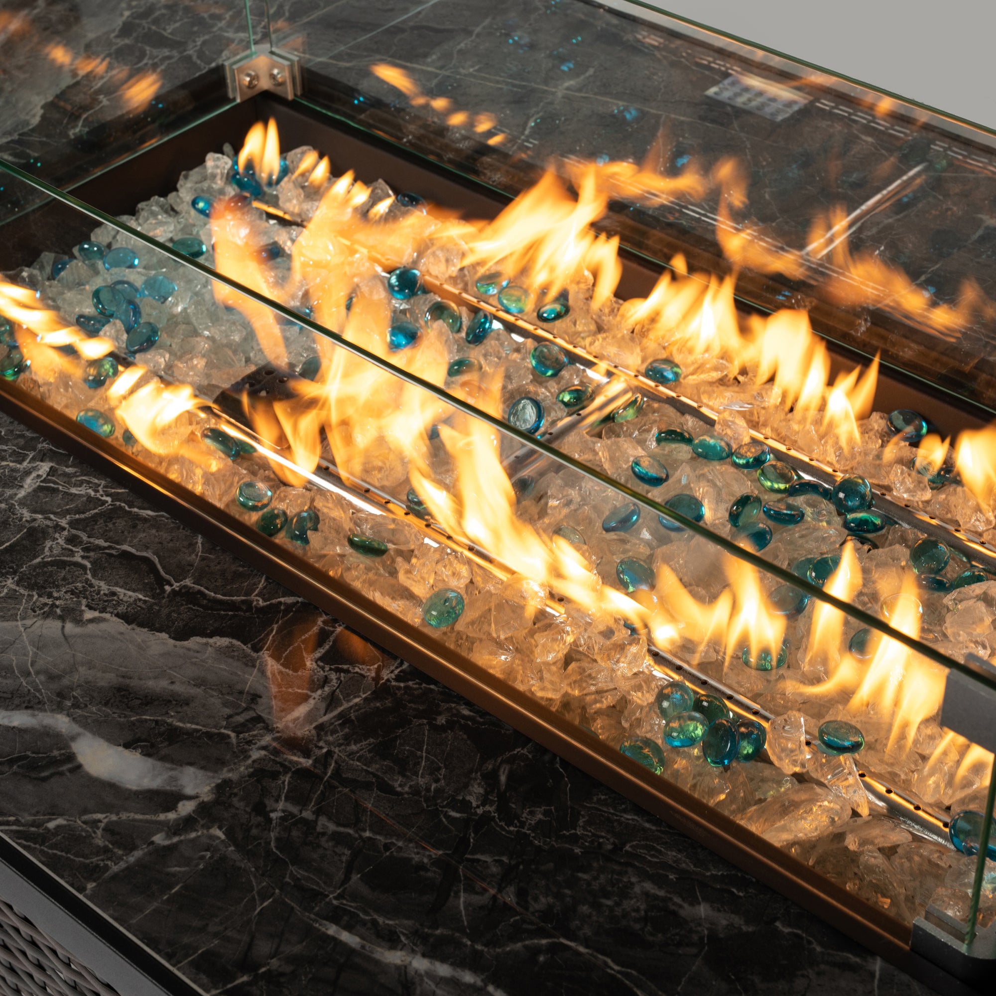 Rectangular Ceramic Tile Tabletop Outdoor Fire Pit Table with Lid