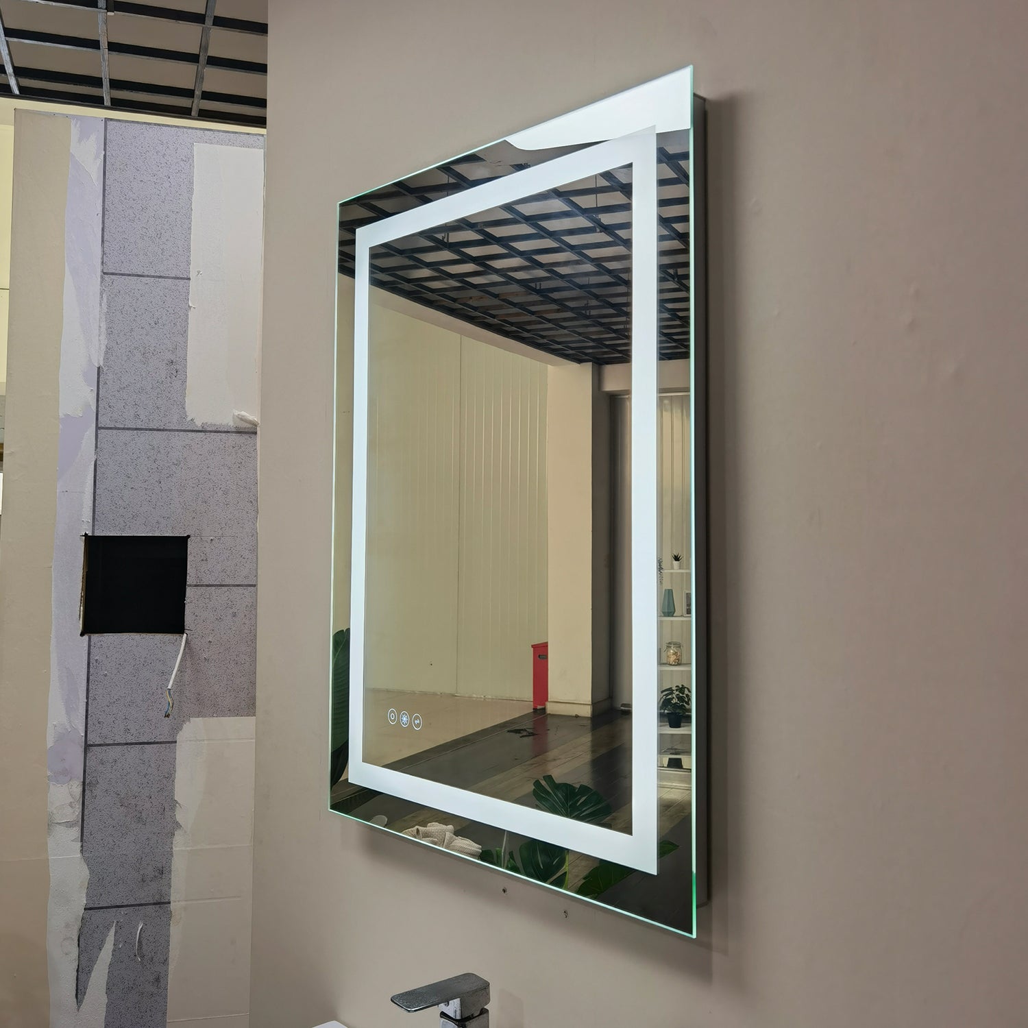 24 x 36 in. LED mirror 3-brightness and 3-colors anti-fog switch touch