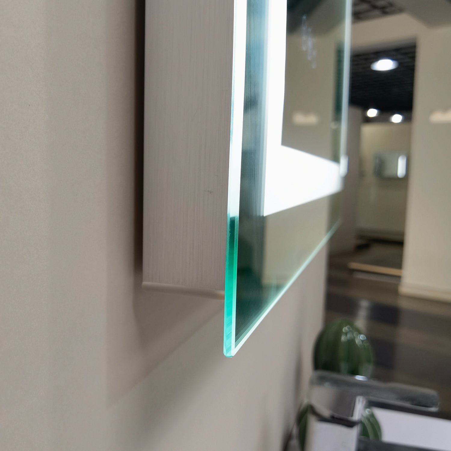 24 x 36 in. LED mirror 3-brightness and 3-colors anti-fog switch touch