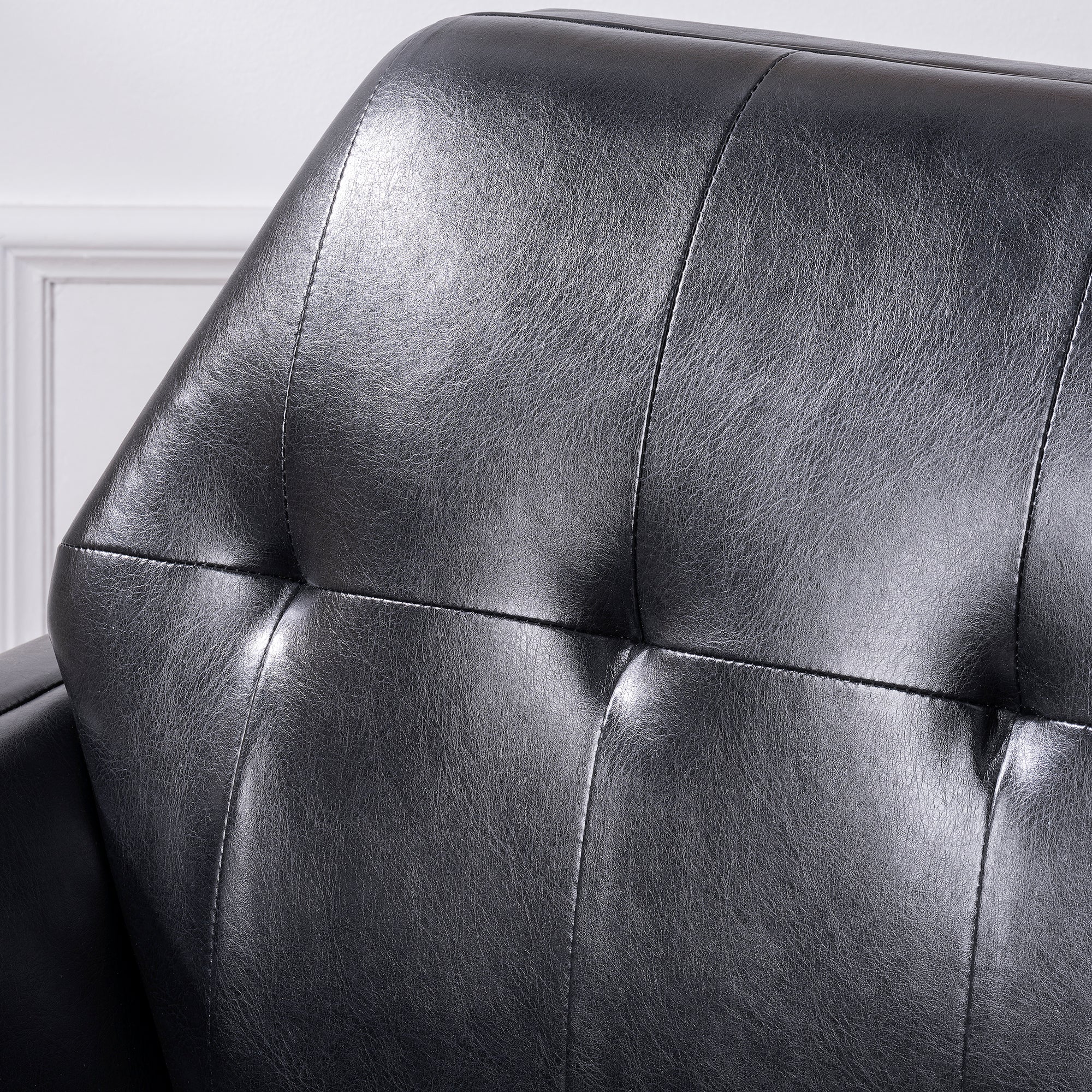 32" Wide Tufted polyester/Faux leather Armchair