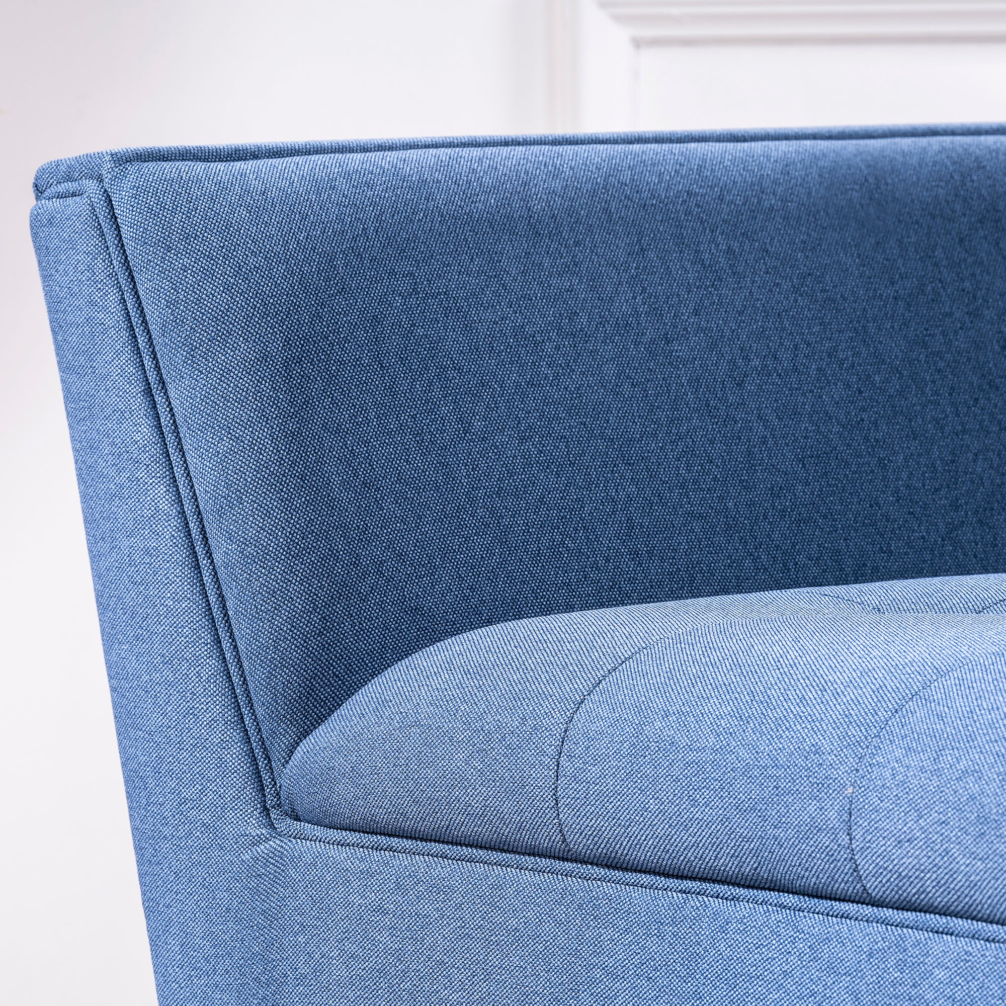 32" Wide Tufted polyester/Faux leather Armchair
