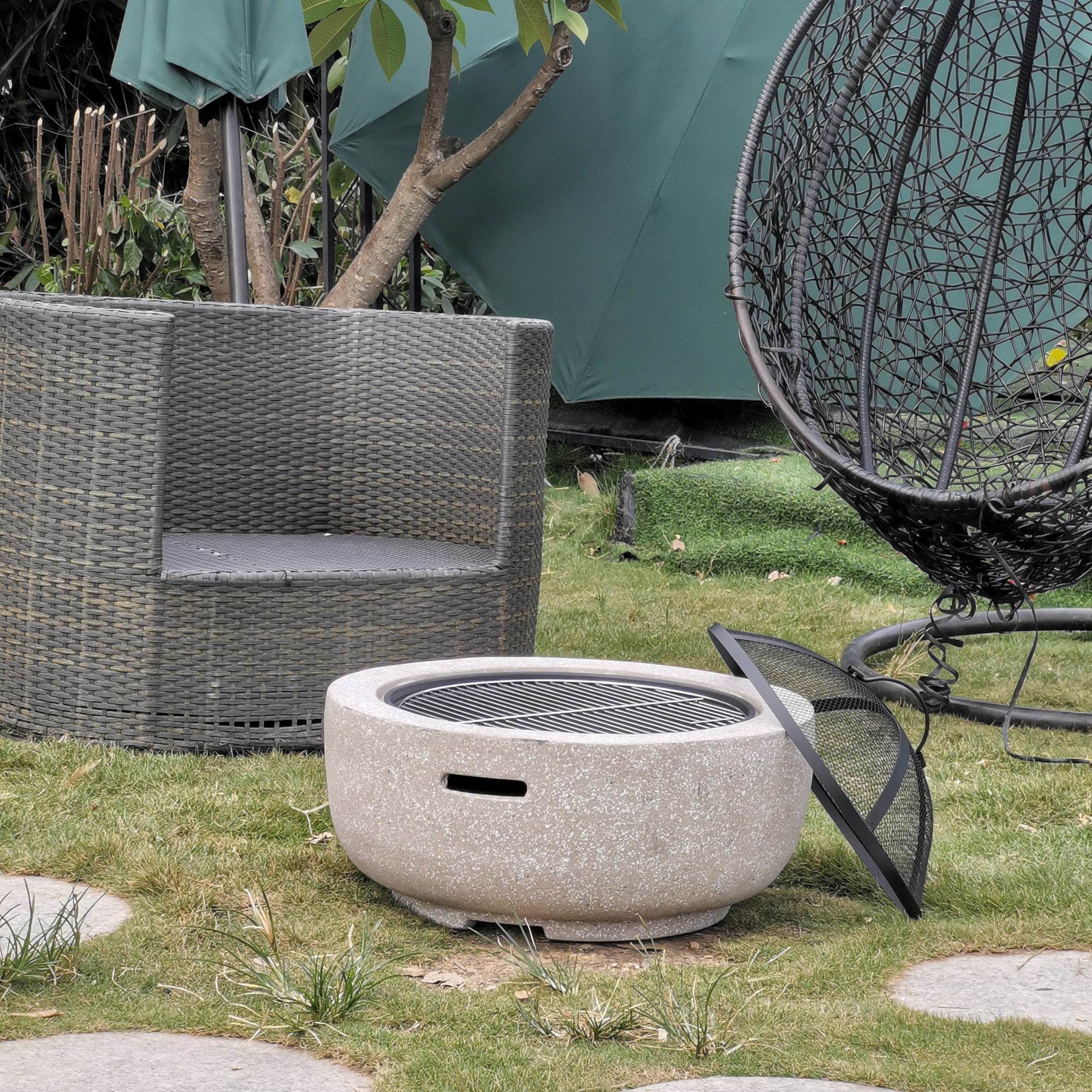 Round Faux Stone Outdoor Fire Pit with Fire Screen