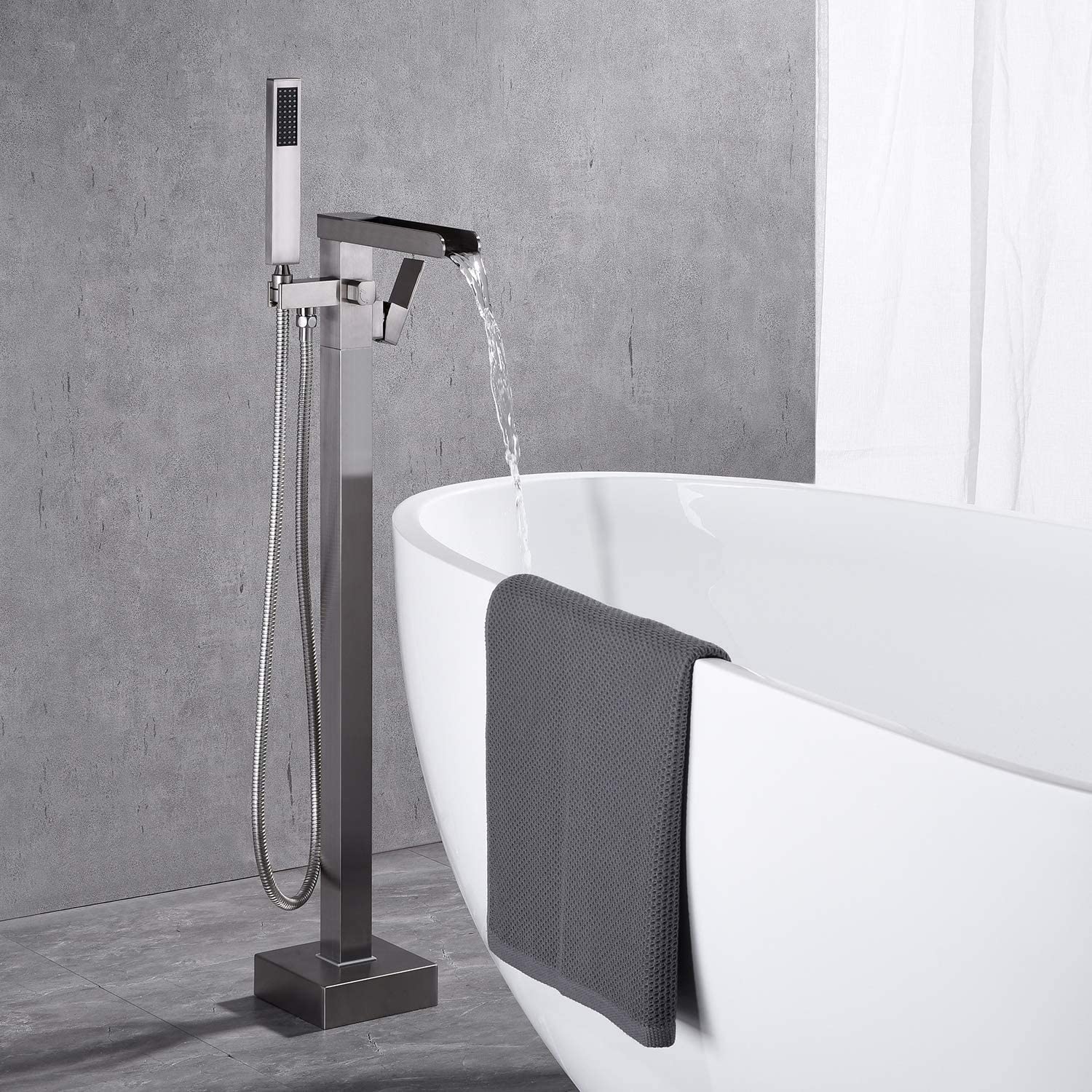 Single Handle Floor Mounted Freestanding Tub Filler with Hand Shower