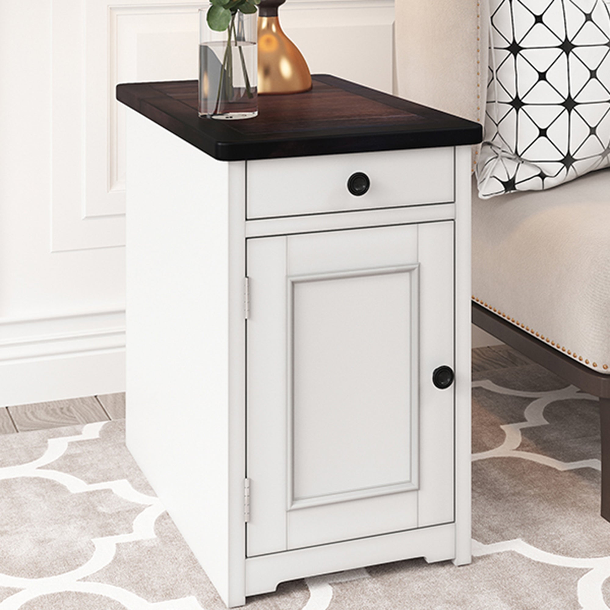 1-Drawer Solid Wood End Table with USB Ports