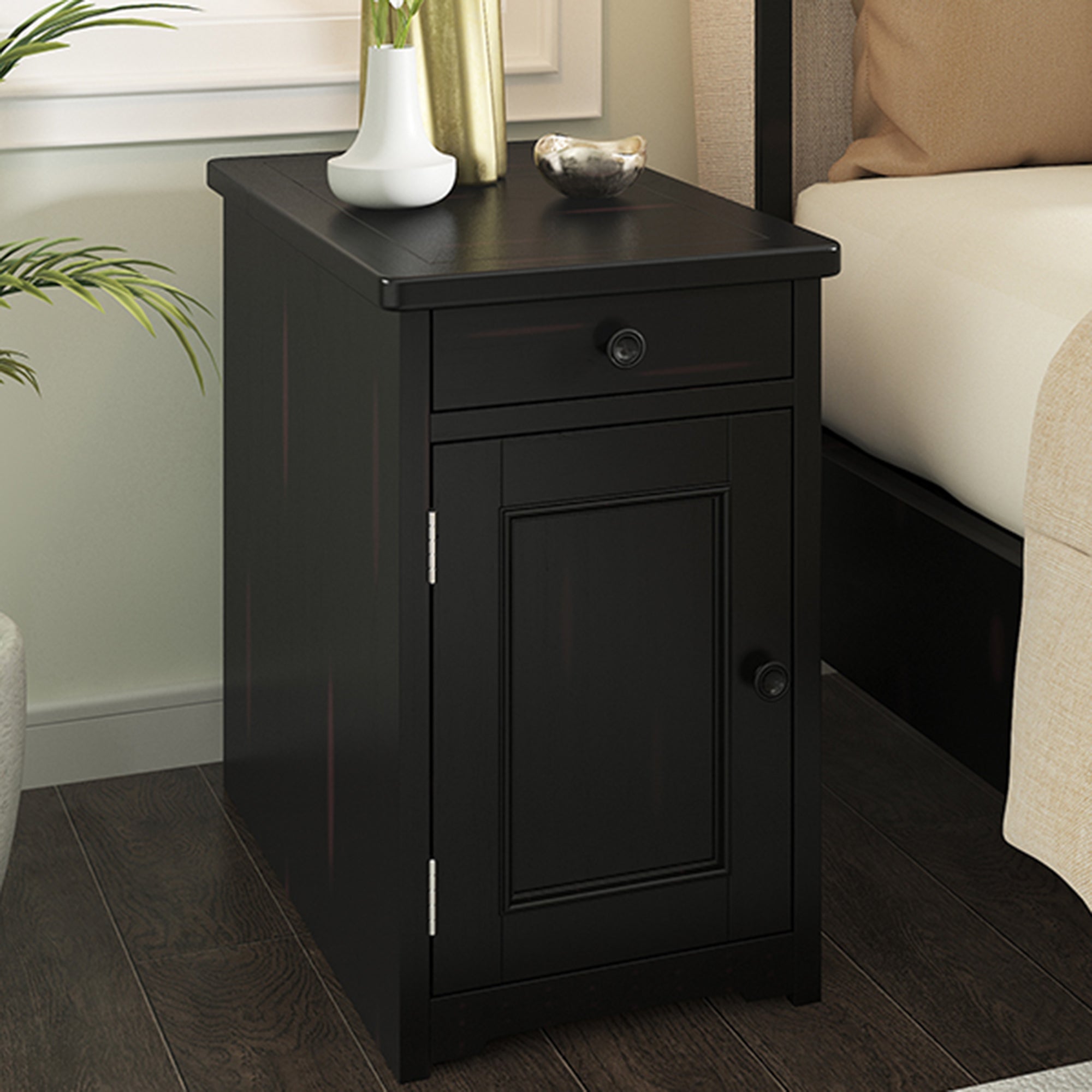 1-Drawer Solid Wood End Table with USB Ports