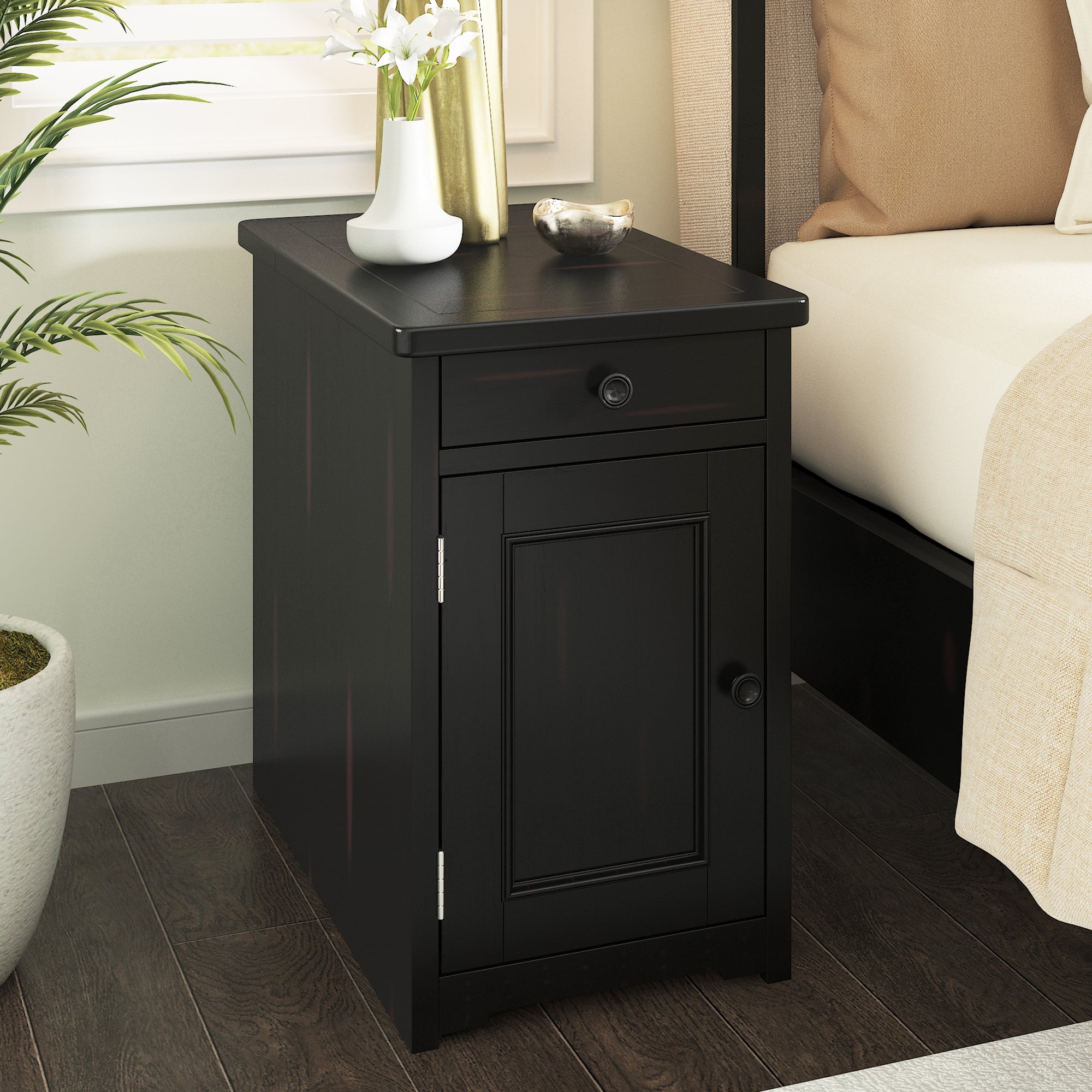 1-Drawer Solid Wood End Table with USB Ports