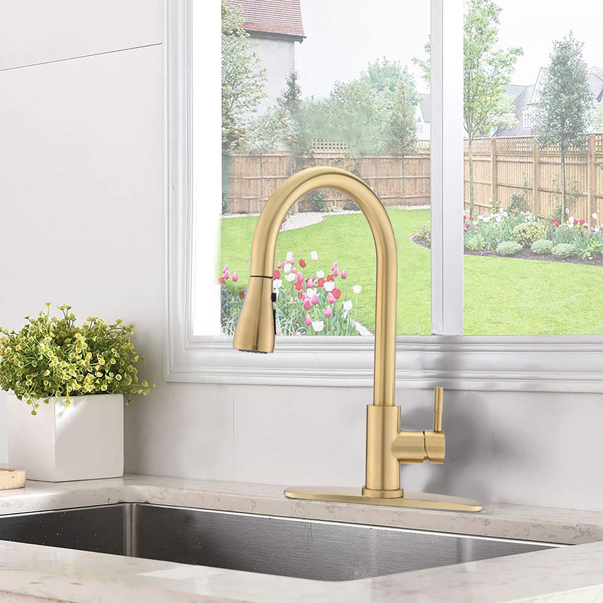 Single Handle Deck Mounted High Arc Pull Down Kitchen Faucet with Sprayer