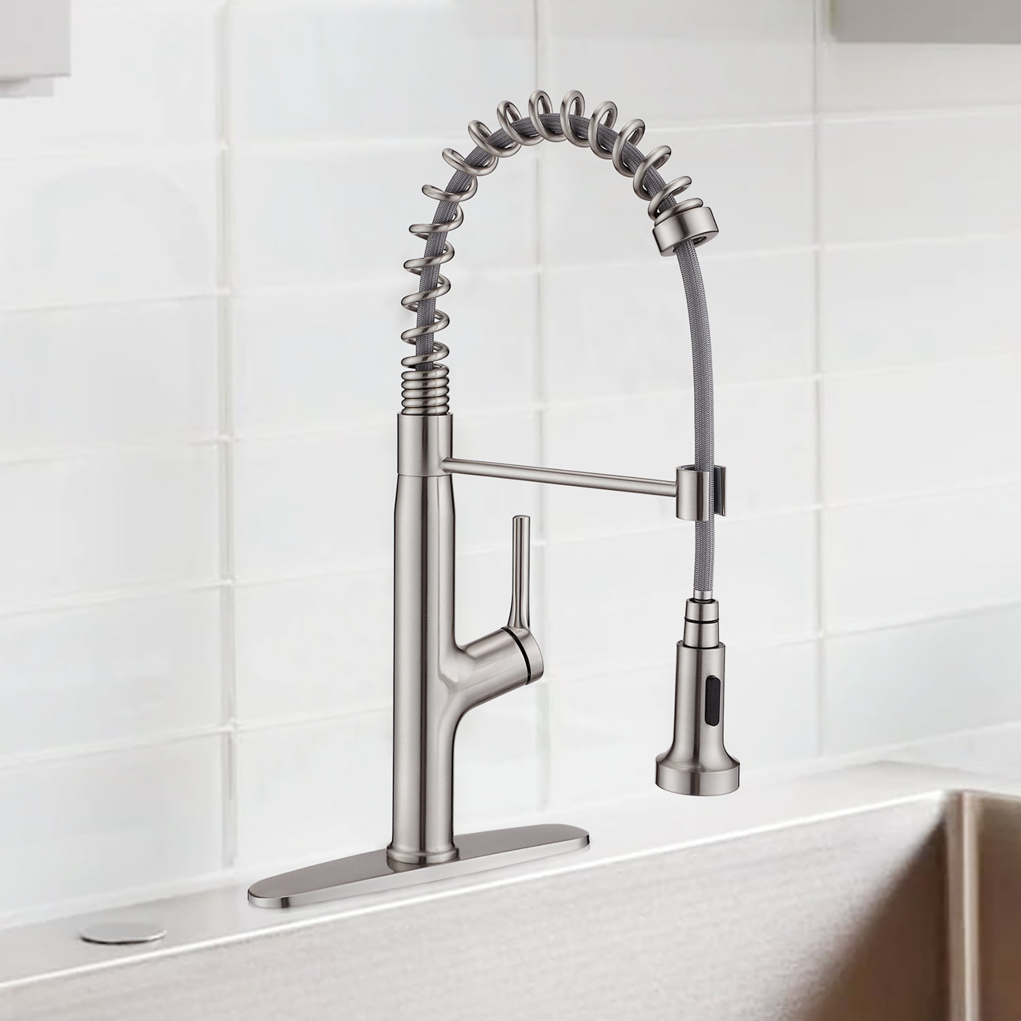 Single Handle Deck Mounted Spring Neck Kitchen Faucet with Pull out Sprayer