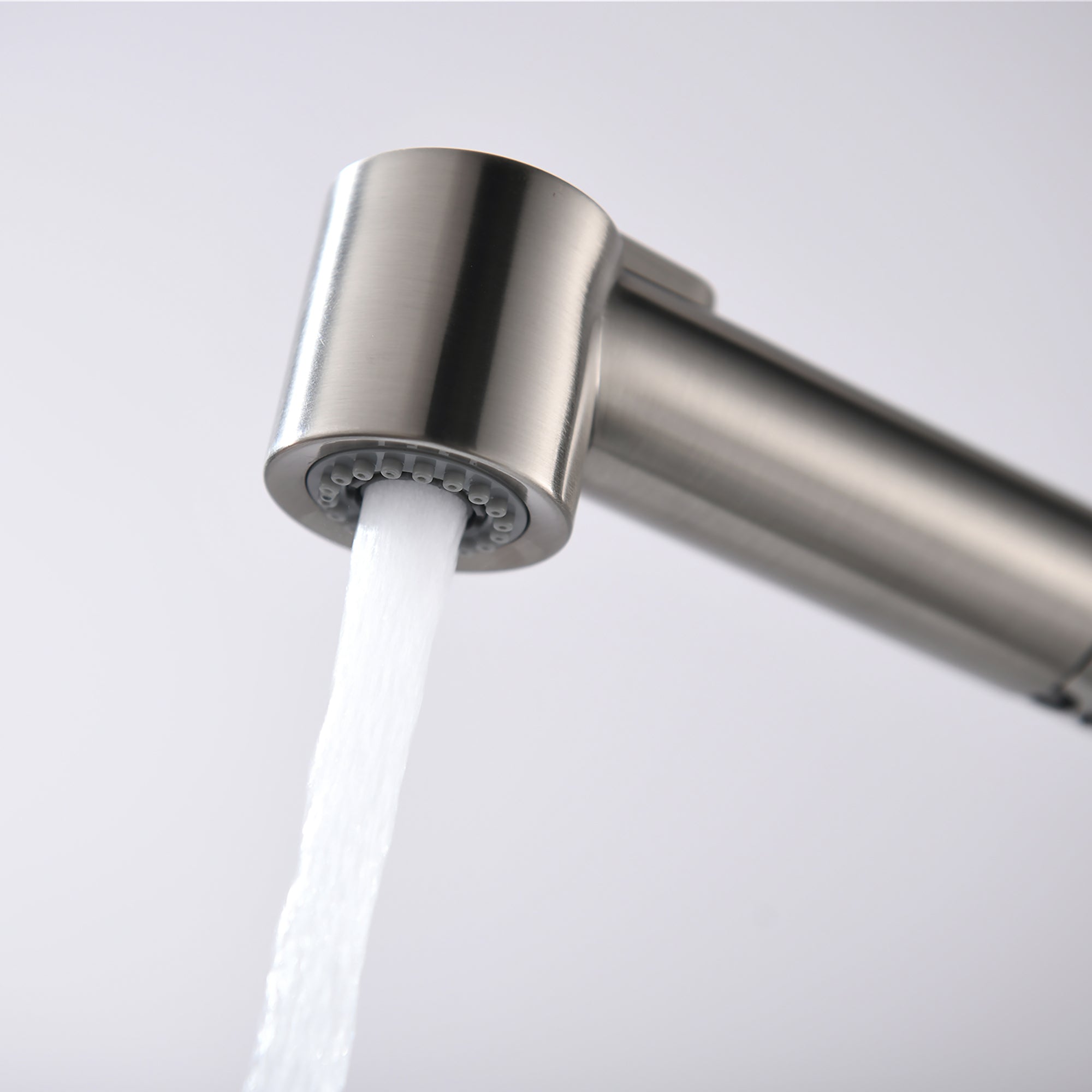 Single Handle Deck Mounted High Arc Pull Out Kitchen Faucet