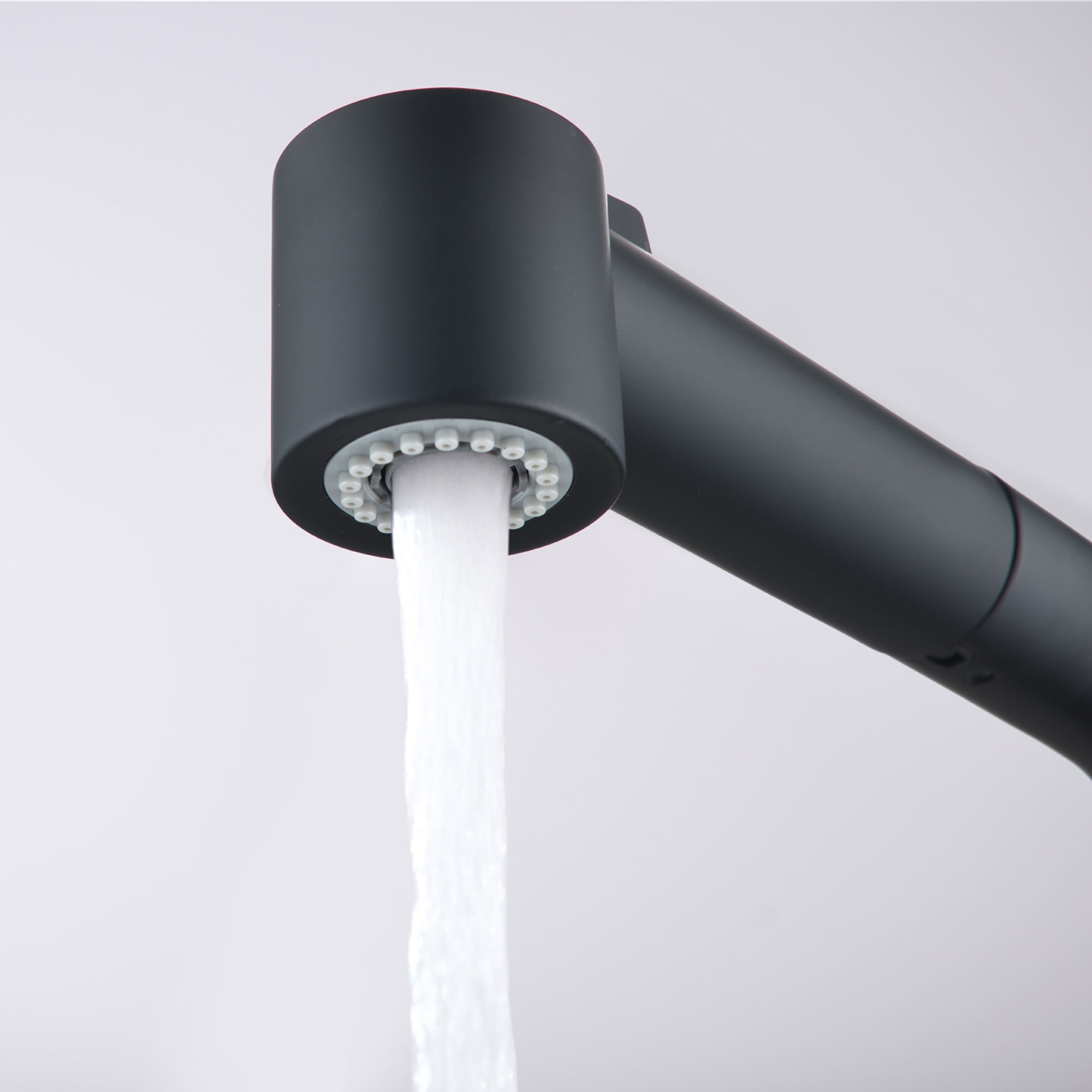 Single Handle Deck Mounted High Arc Pull Out Kitchen Faucet