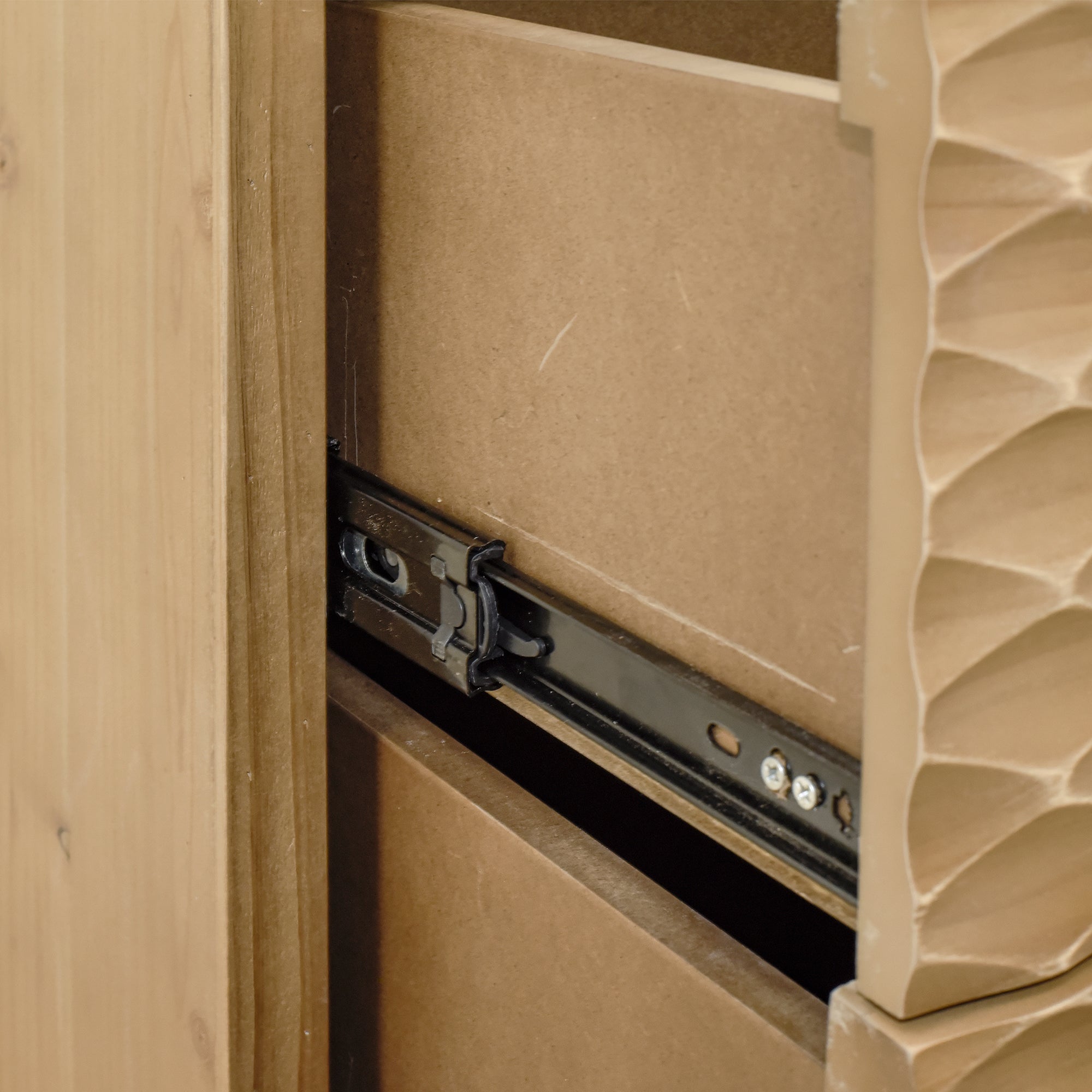 28" Tall Wood 3-drawer Bachelors Chest in Natural