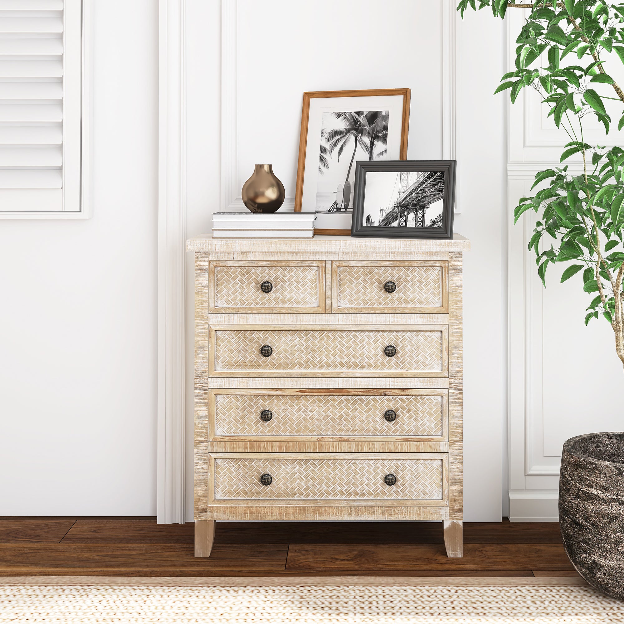 5 Drawer 29.5'' W Solid Wood Chest
