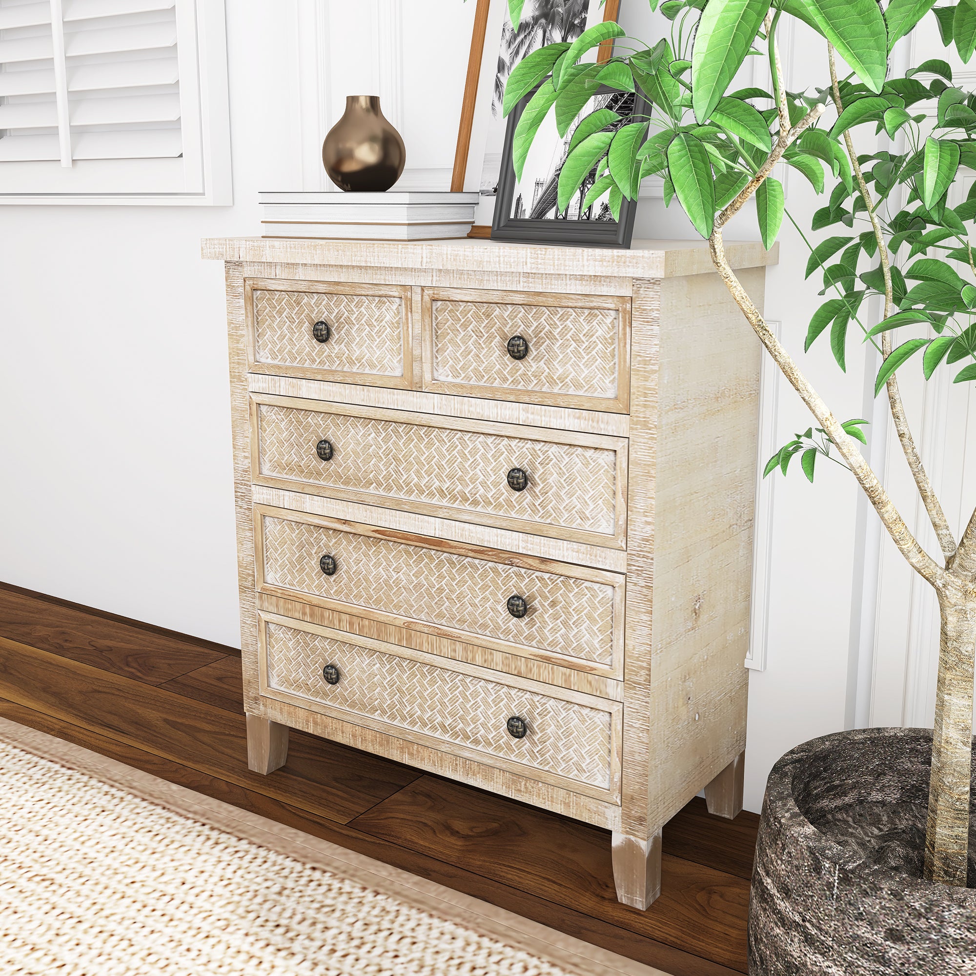 5 Drawer 29.5'' W Solid Wood Chest