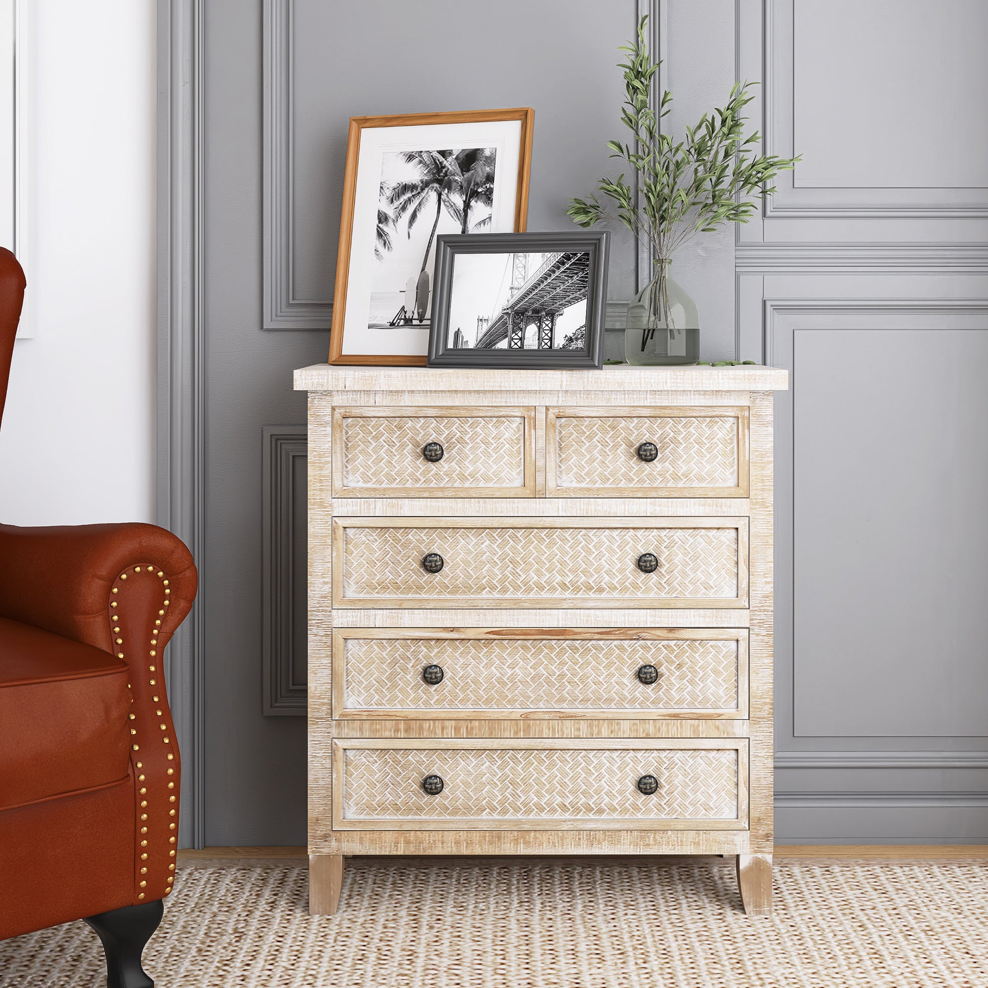 5 Drawer 29.5'' W Solid Wood Chest